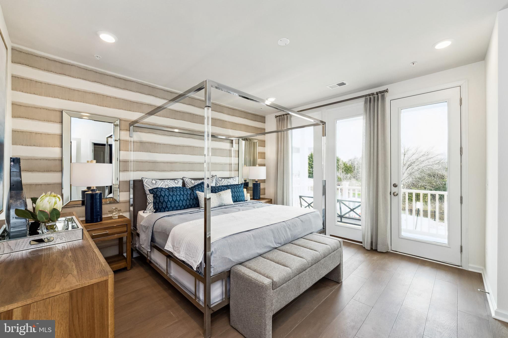 POTOMAC STATION MARKETPLACE - Residential