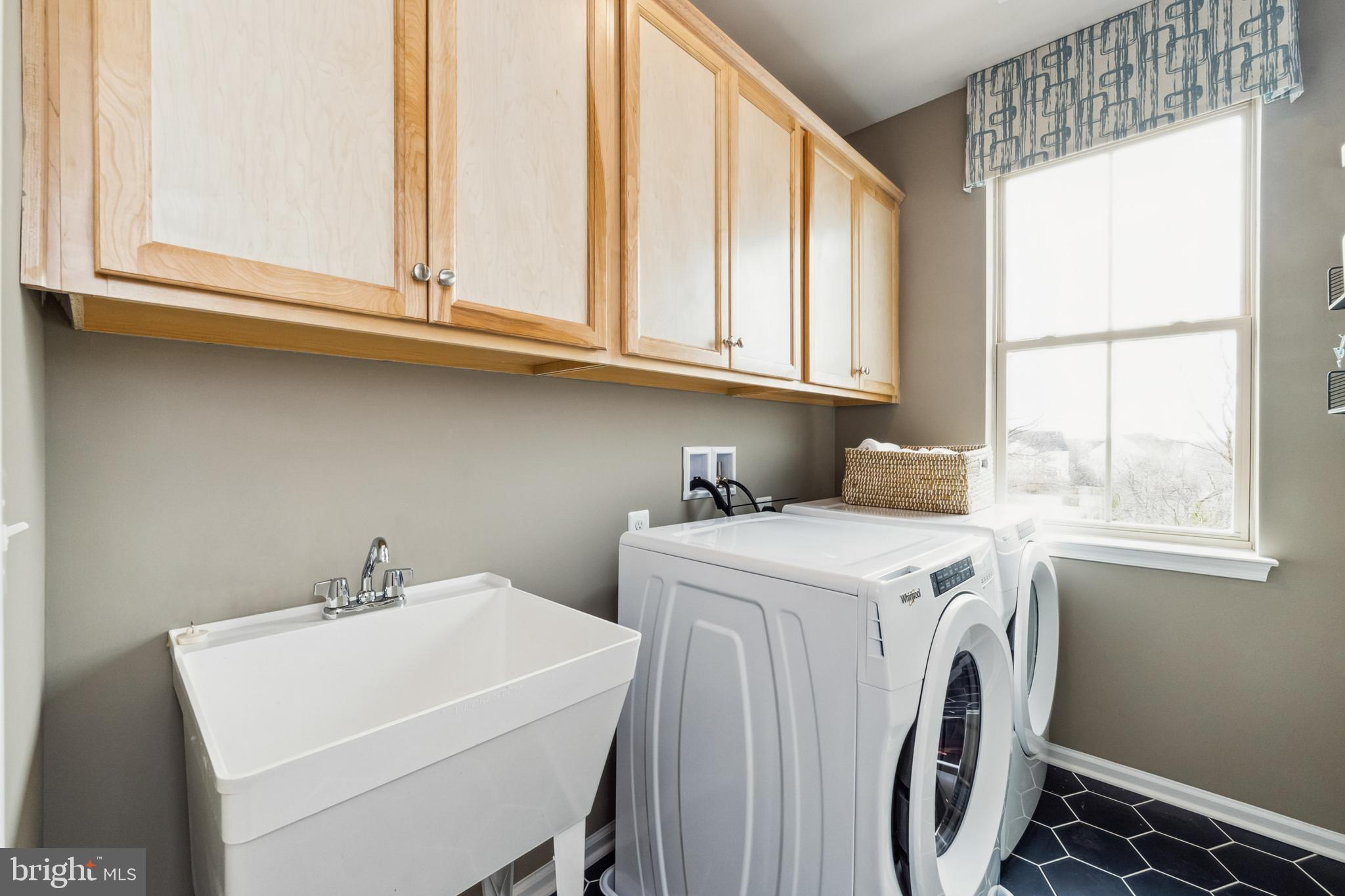 POTOMAC STATION MARKETPLACE - Residential