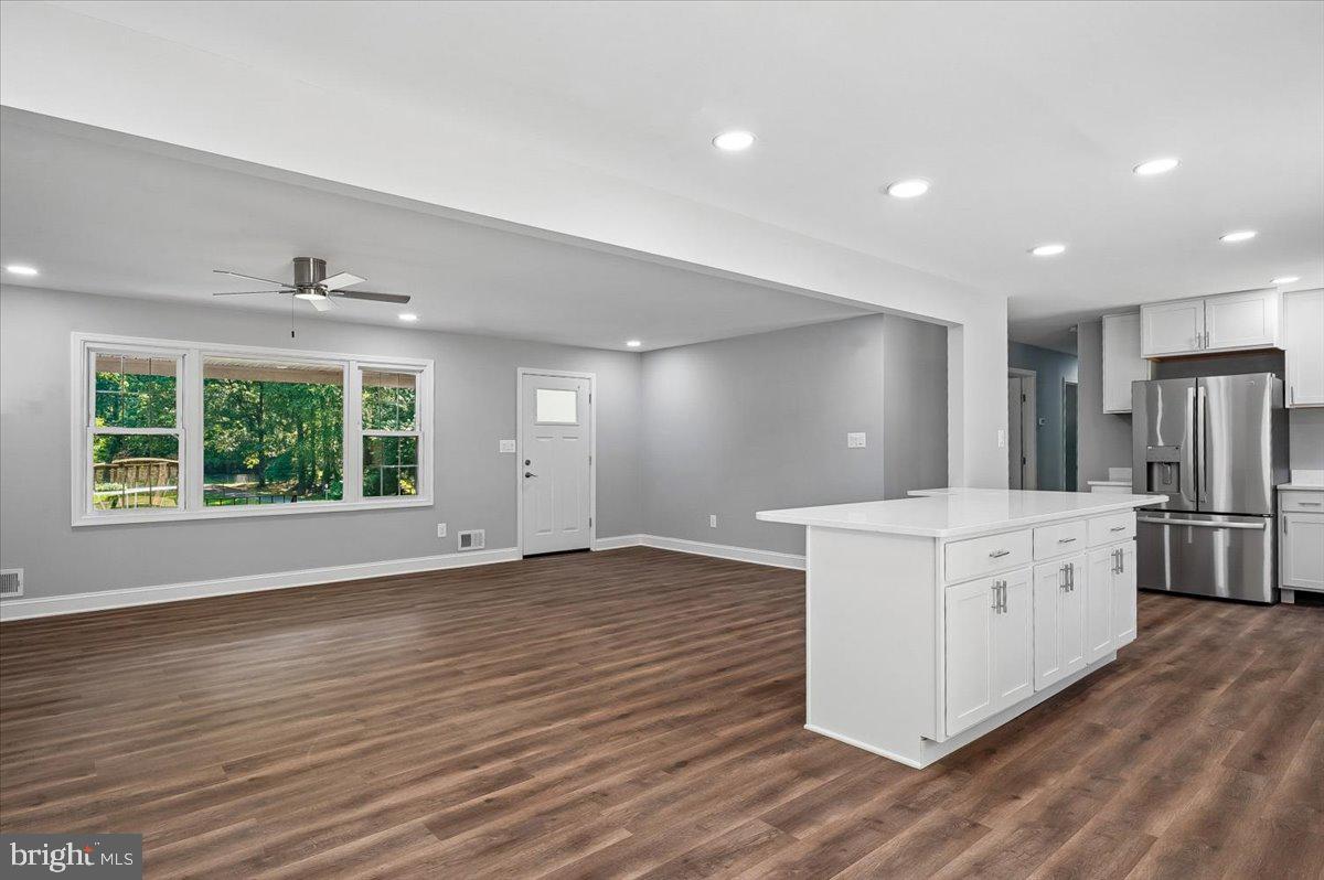 PARIS ESTATES - Residential