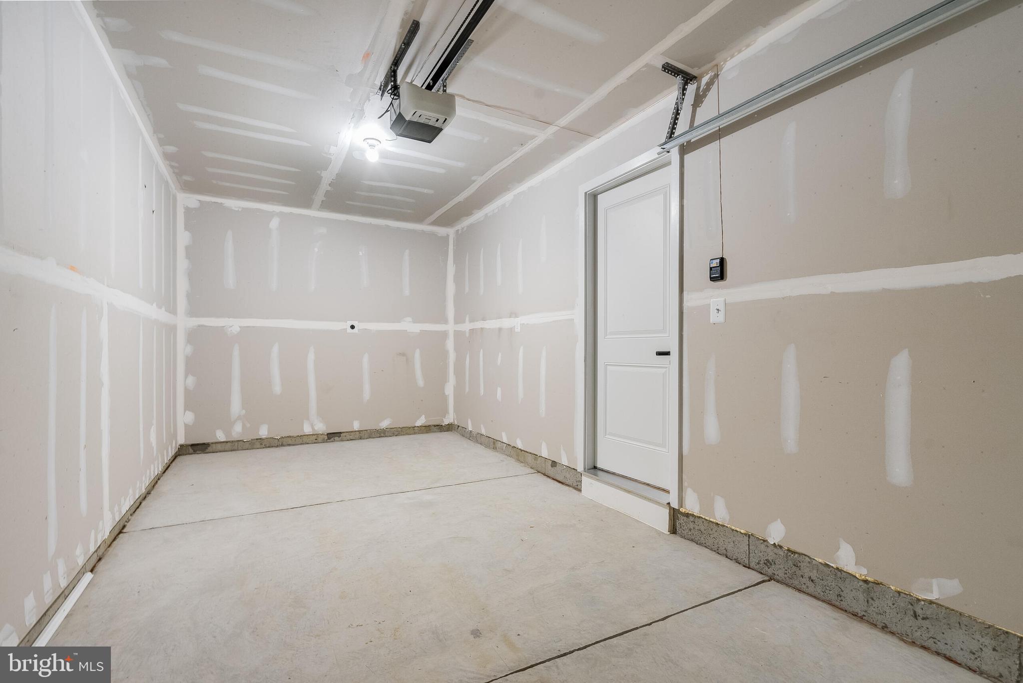 8603 BRANCH SIDE WAY B