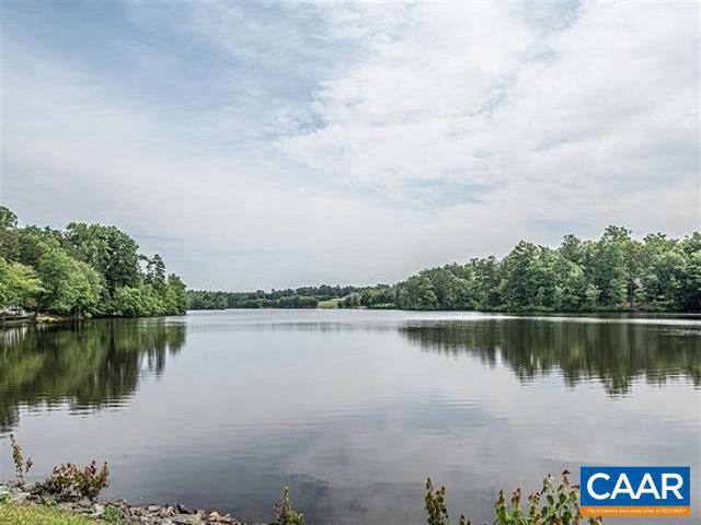 SHENANDOAH CROSSING - Land