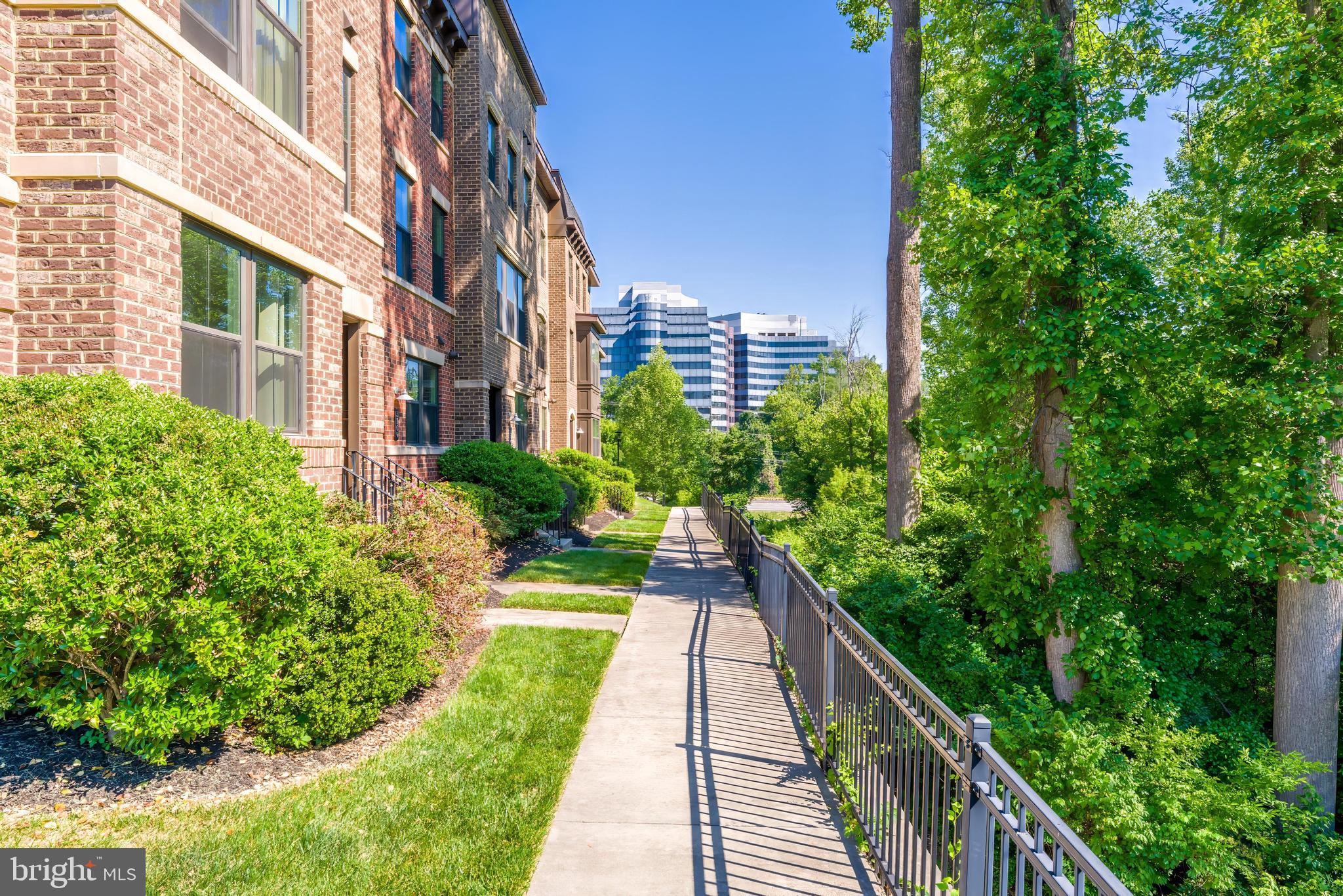 3167 VIRGINIA BLUEBELL COURT