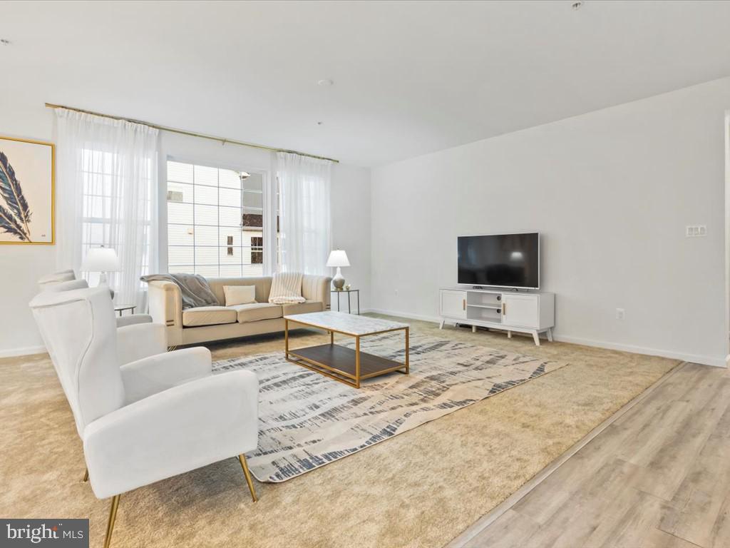 BRUNSWICK CROSSING - Residential Lease