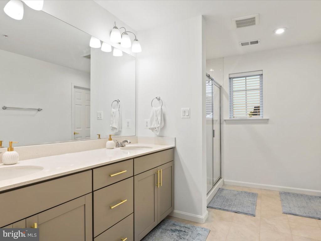 BRUNSWICK CROSSING - Residential Lease