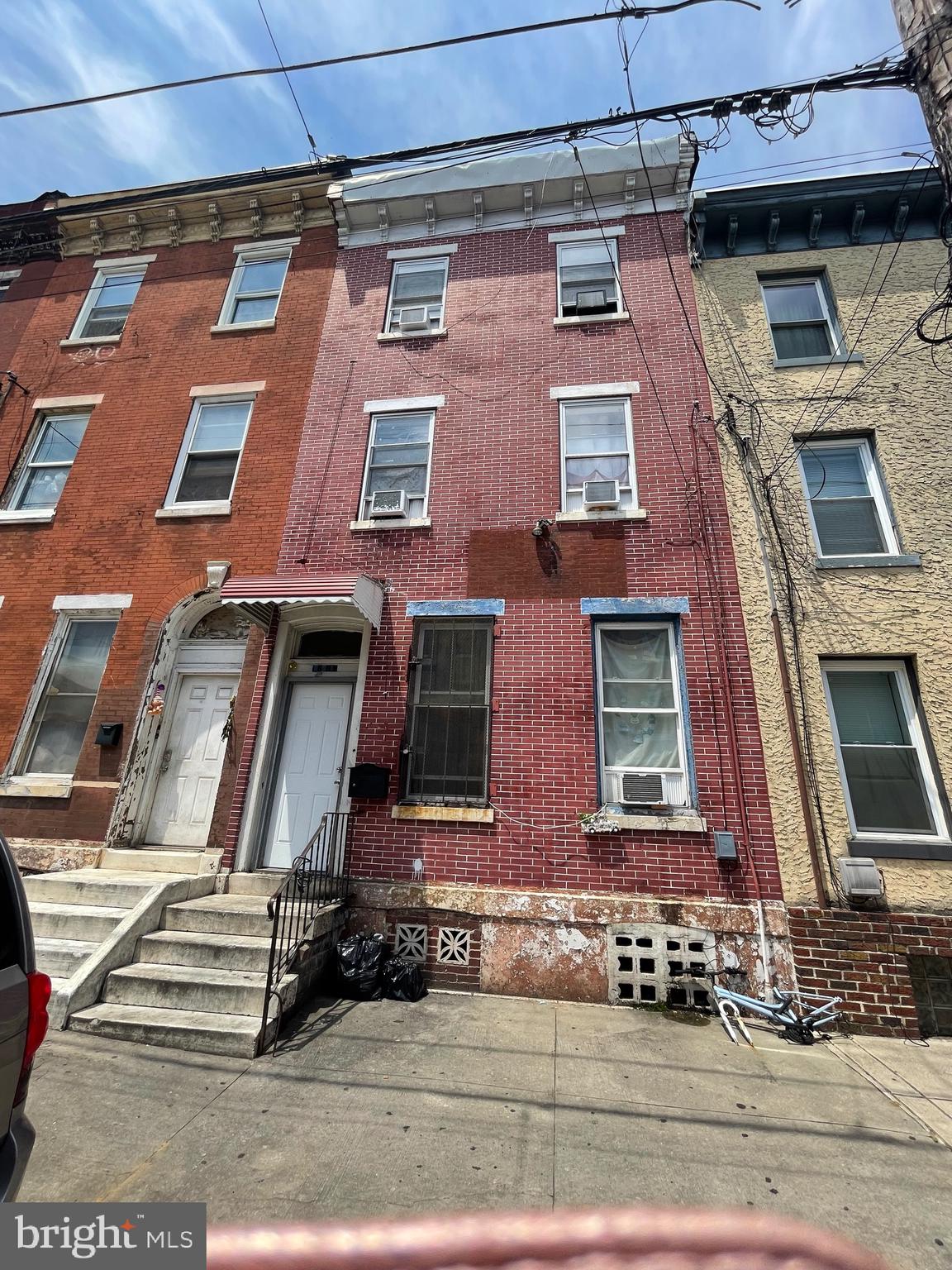 A new roof was installed in 2025. 2 units residential
1st floor unit has 3 bedrooms and 1 bathroom
2nd & 3rd floor has 6 bedrooms and 2 bathrooms
both of units are rented.