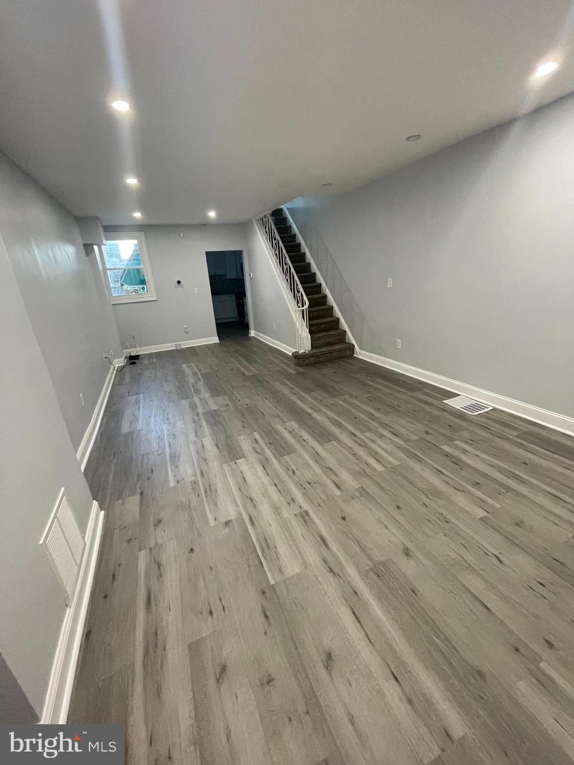 KENSINGTON - Residential Lease