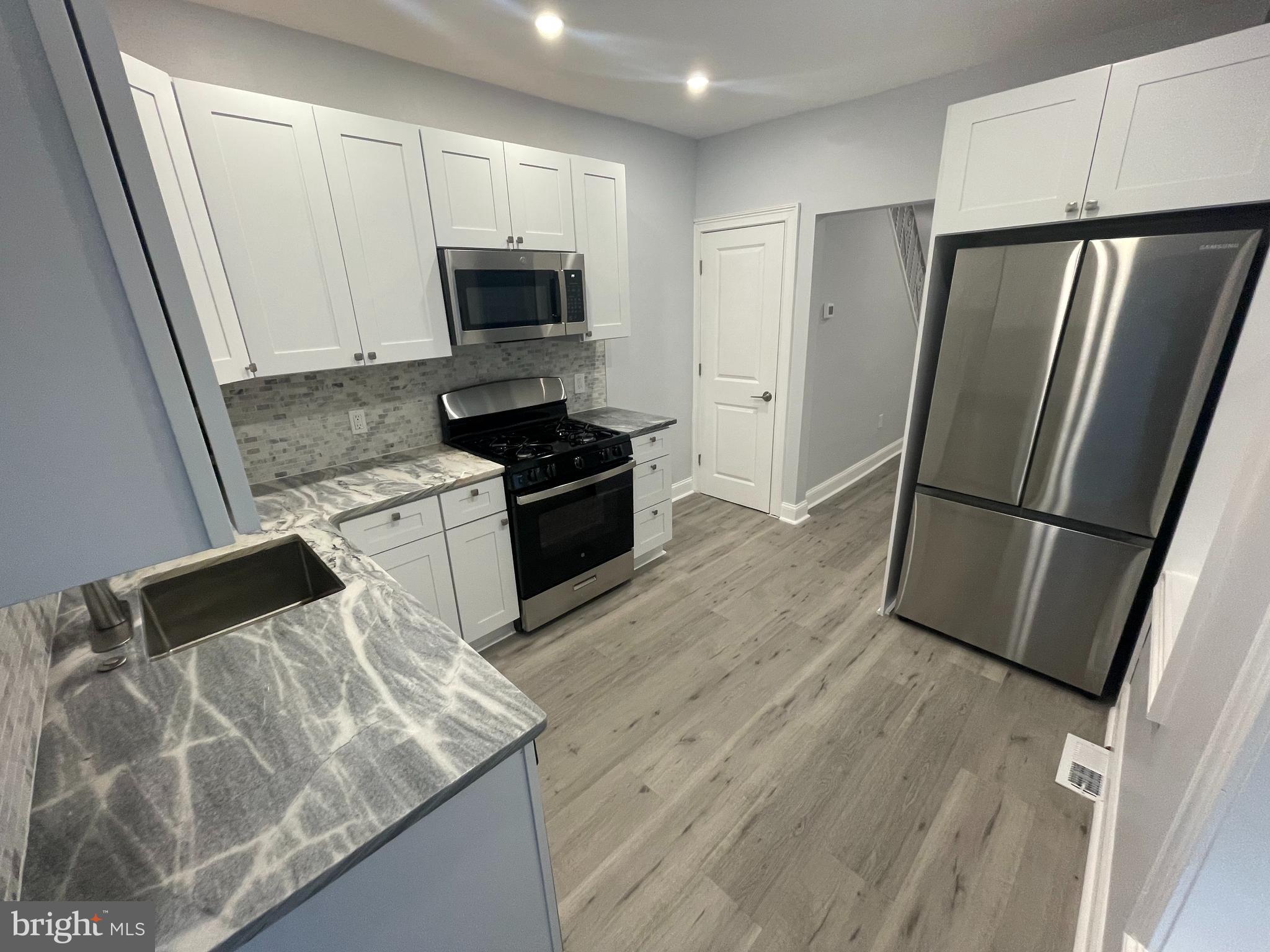 KENSINGTON - Residential Lease