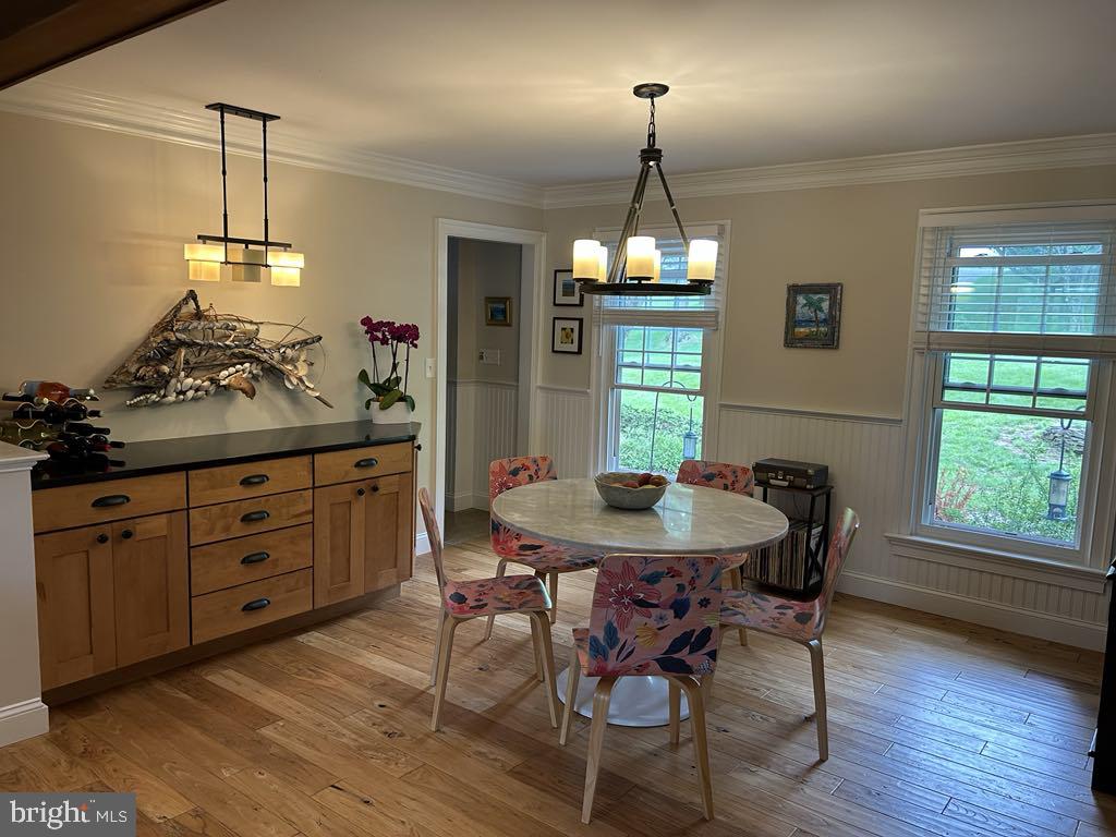 975 WIND SONG ROAD