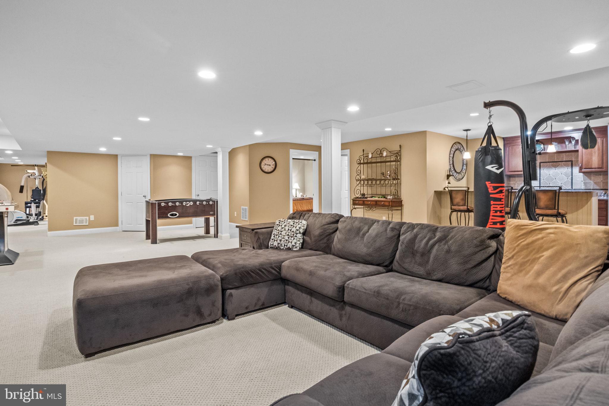 NORTHAMPTON HUNT - Residential