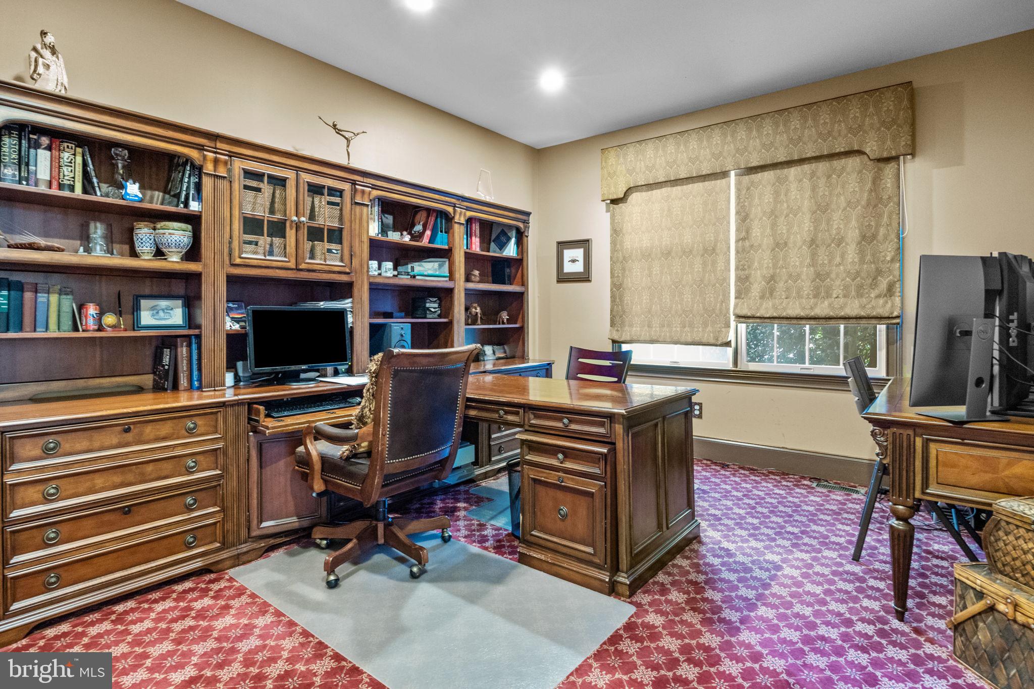 NORTHAMPTON HUNT - Residential