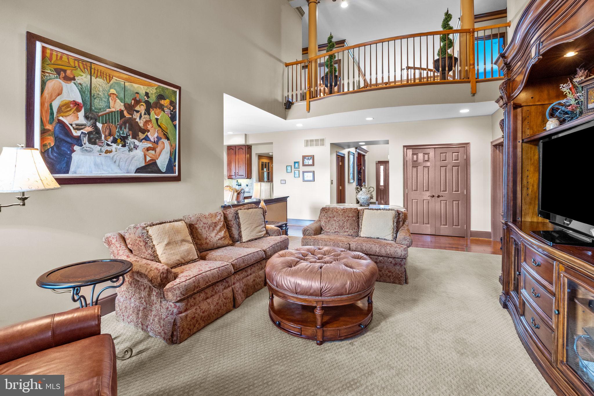 NORTHAMPTON HUNT - Residential