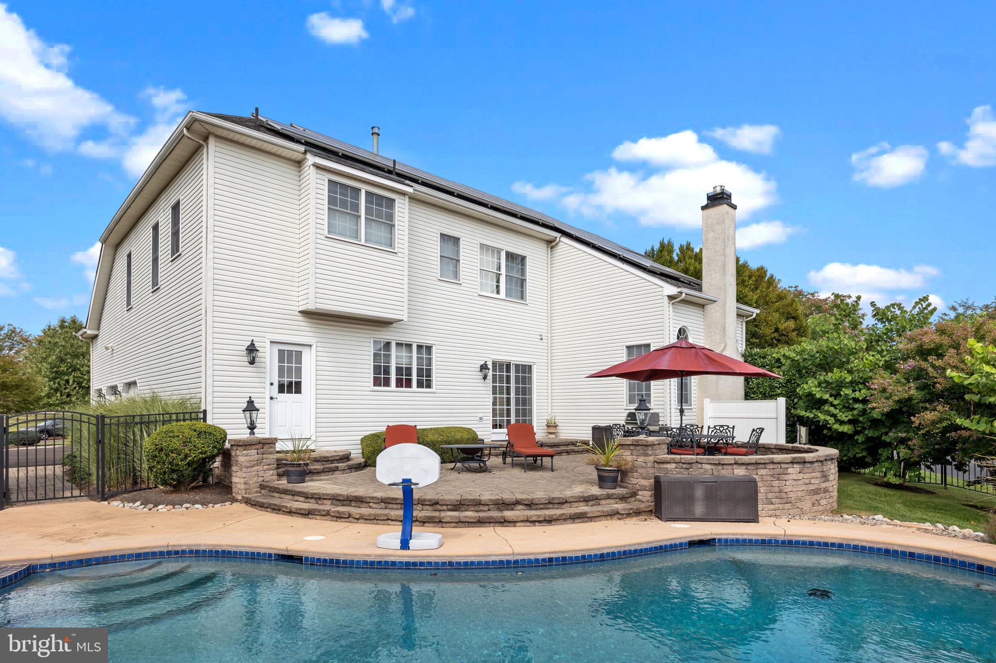 NORTHAMPTON HUNT - Residential