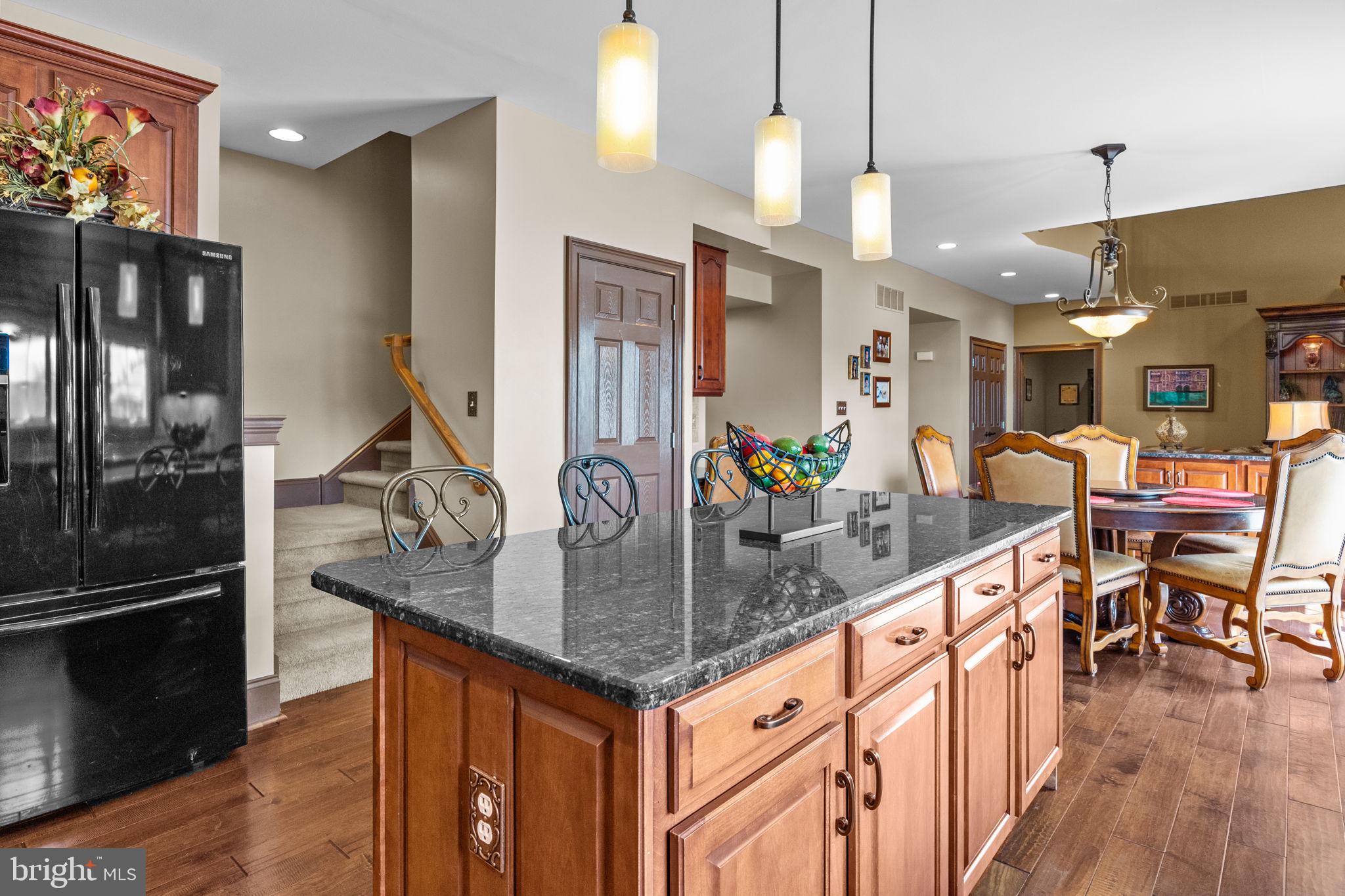 NORTHAMPTON HUNT - Residential