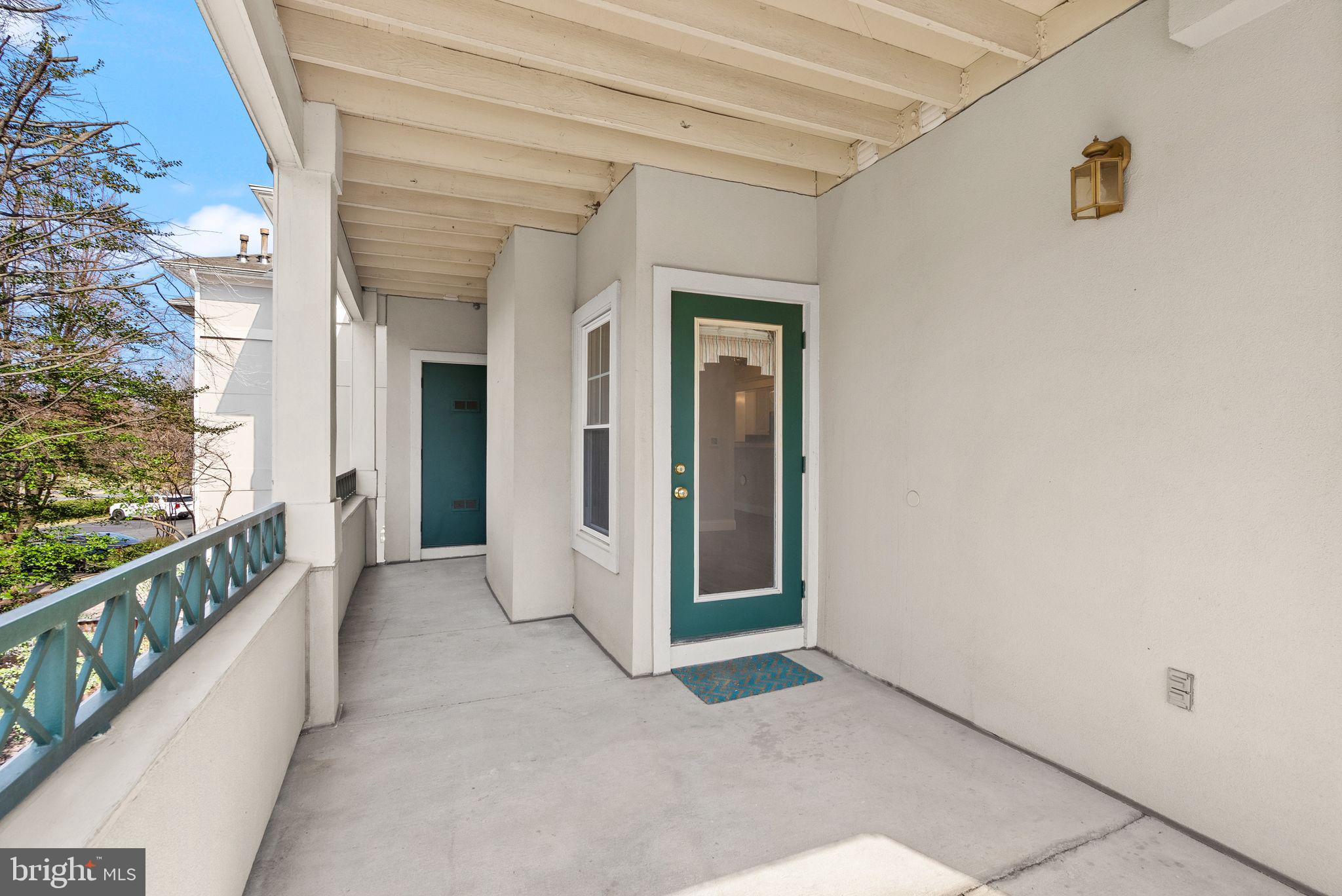 OAK PARK CONDO - Residential