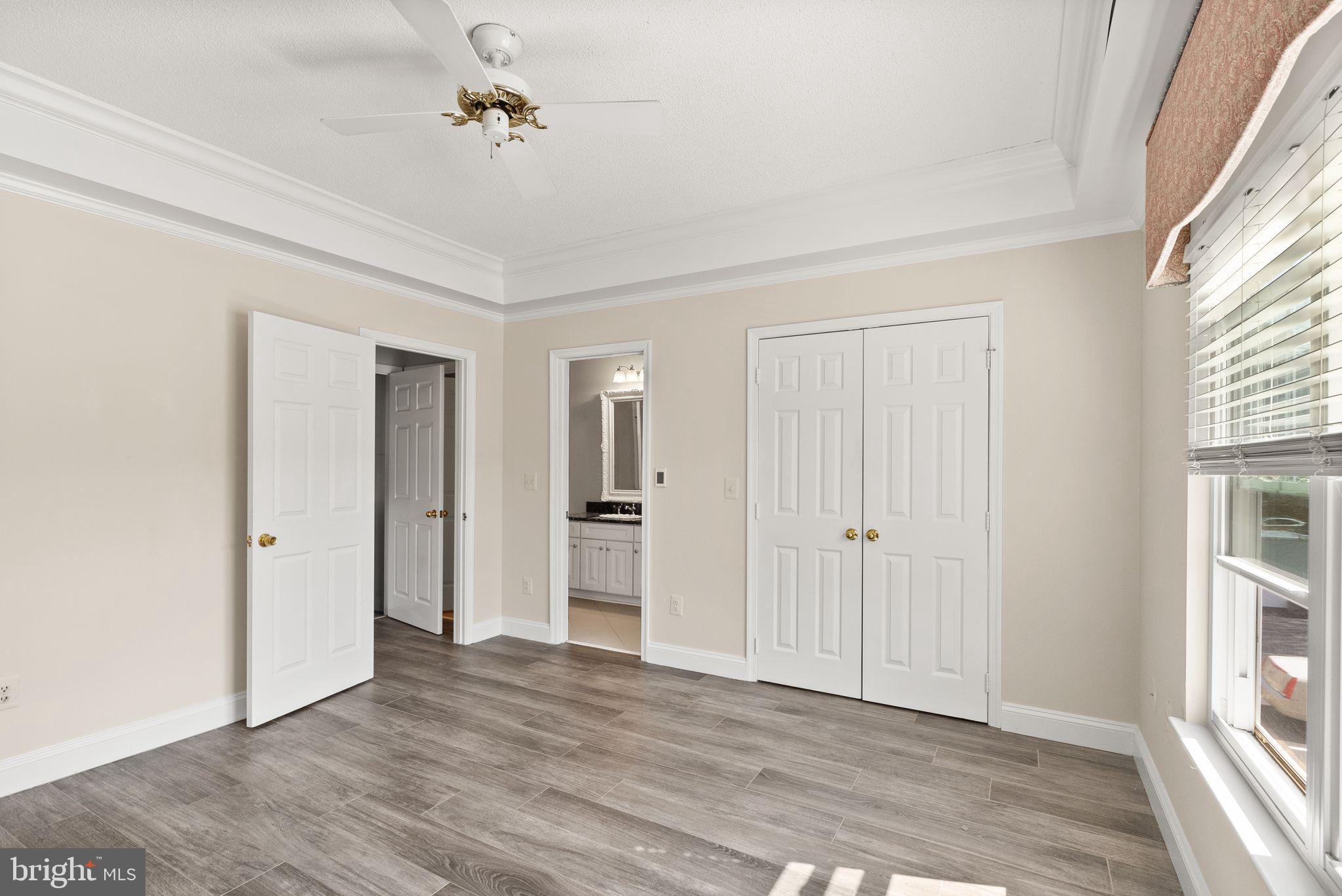 OAK PARK CONDO - Residential