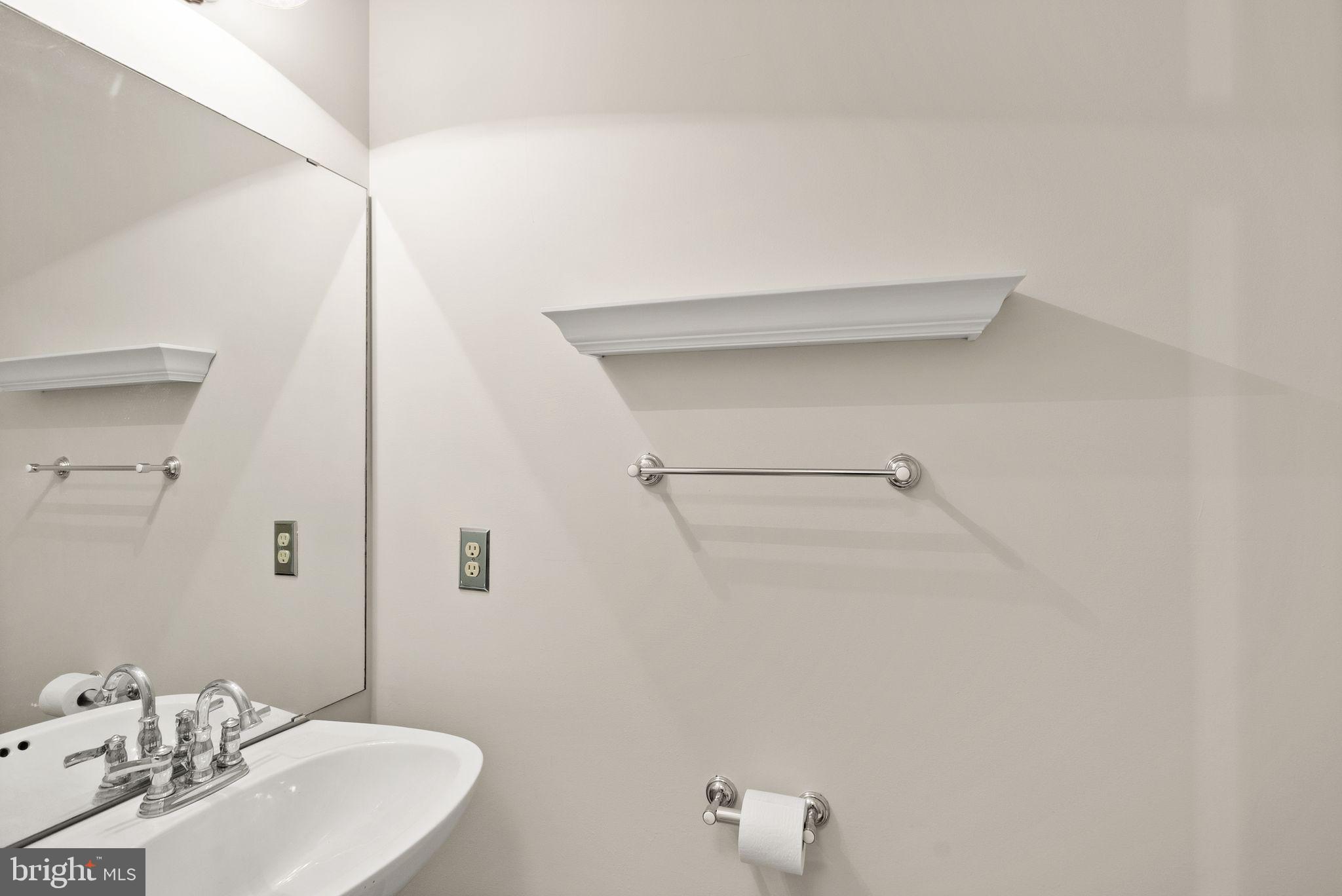 OAK PARK CONDO - Residential