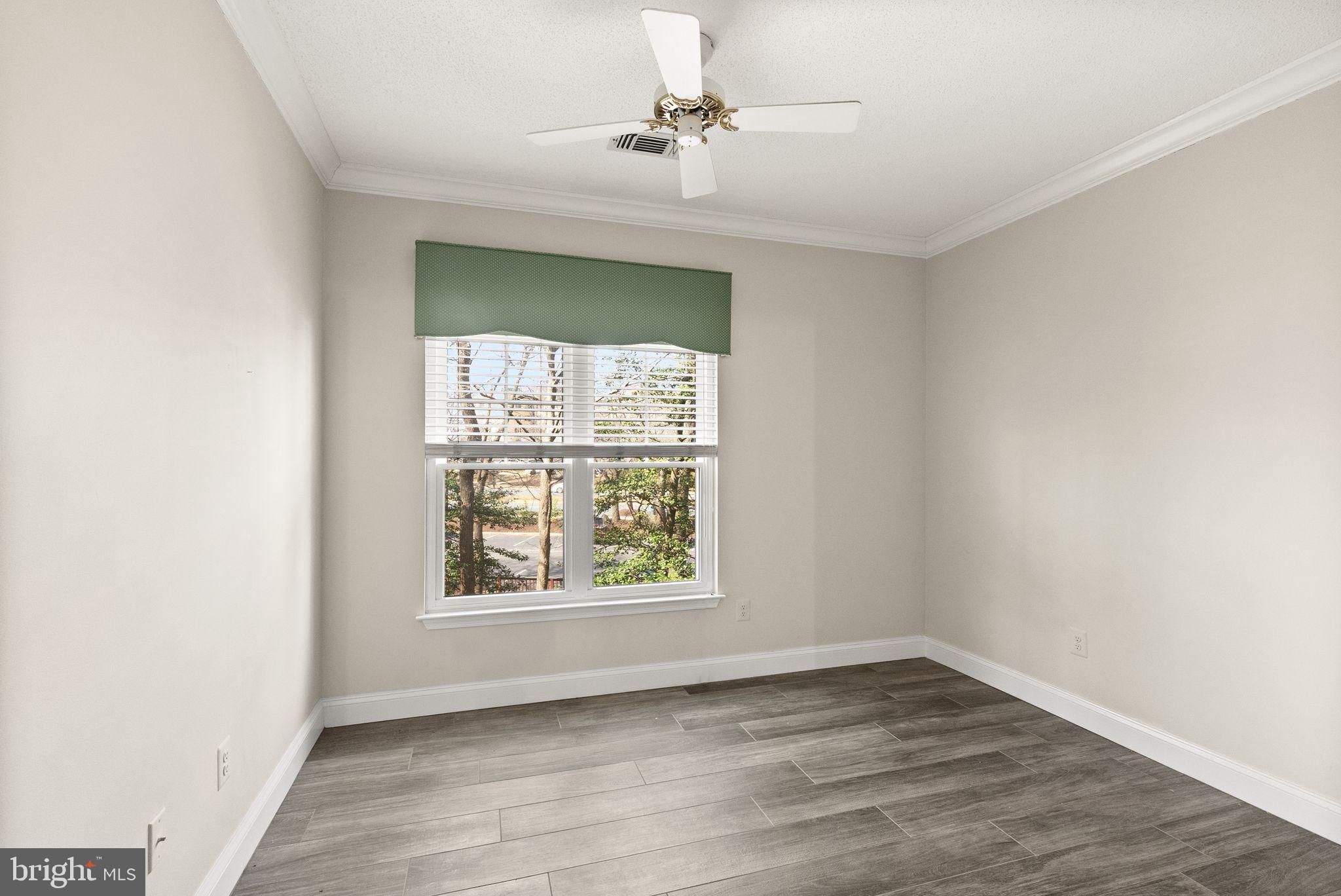 OAK PARK CONDO - Residential