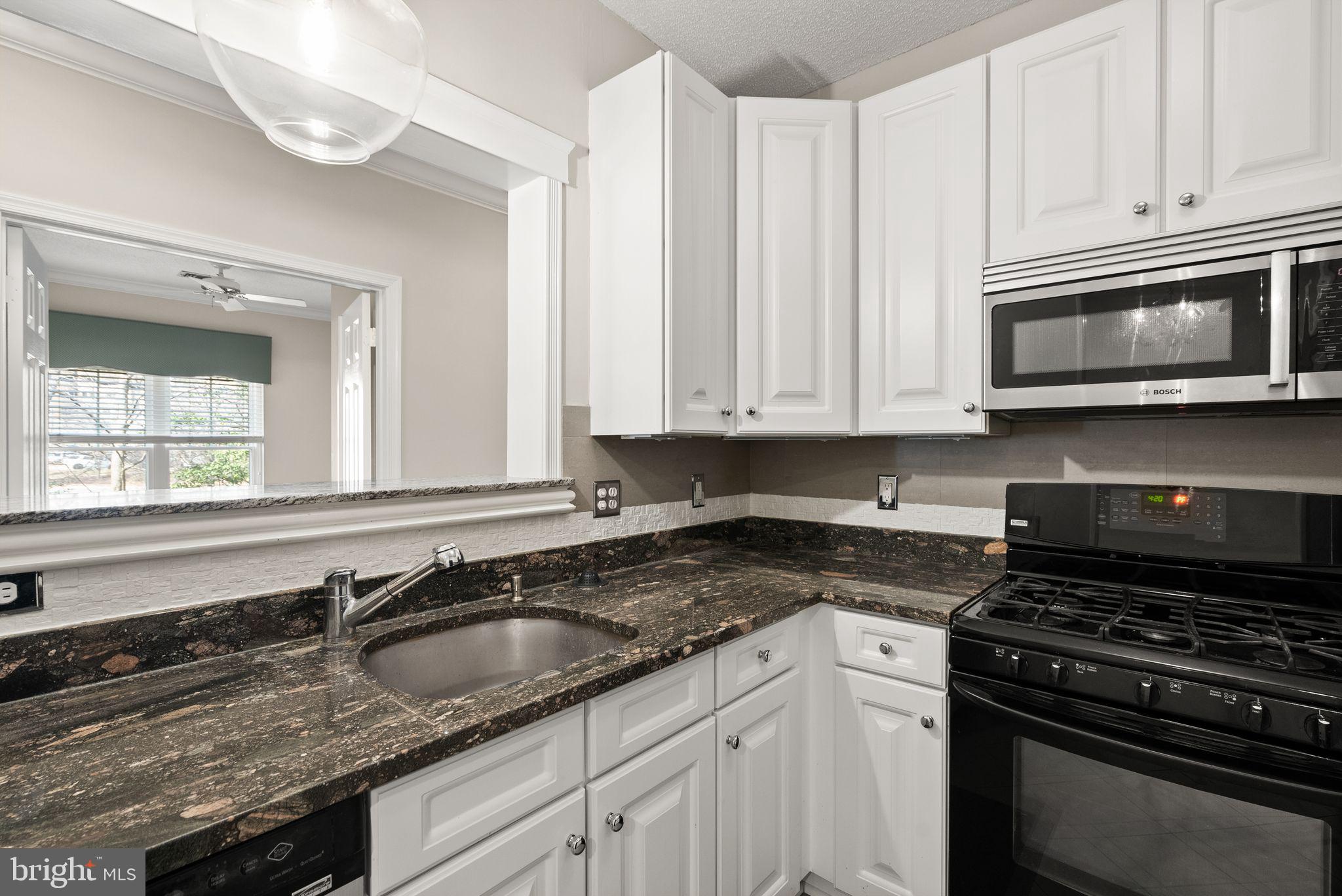 OAK PARK CONDO - Residential