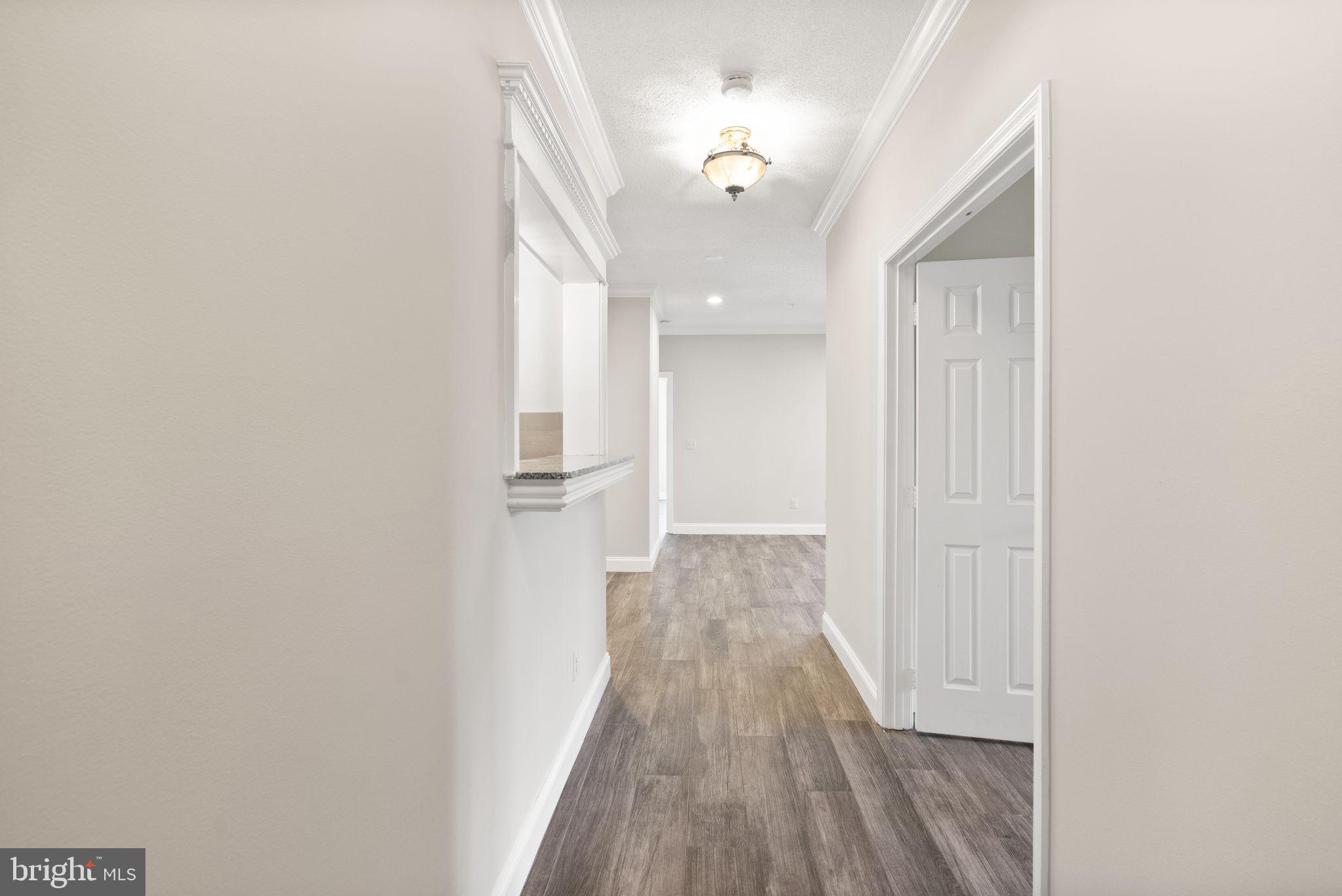 OAK PARK CONDO - Residential