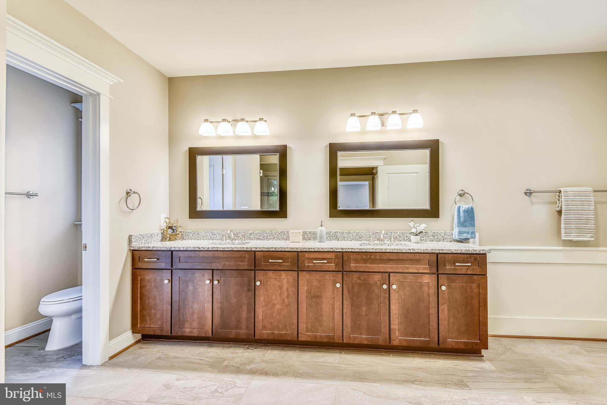 VIENNA WOODS - Residential