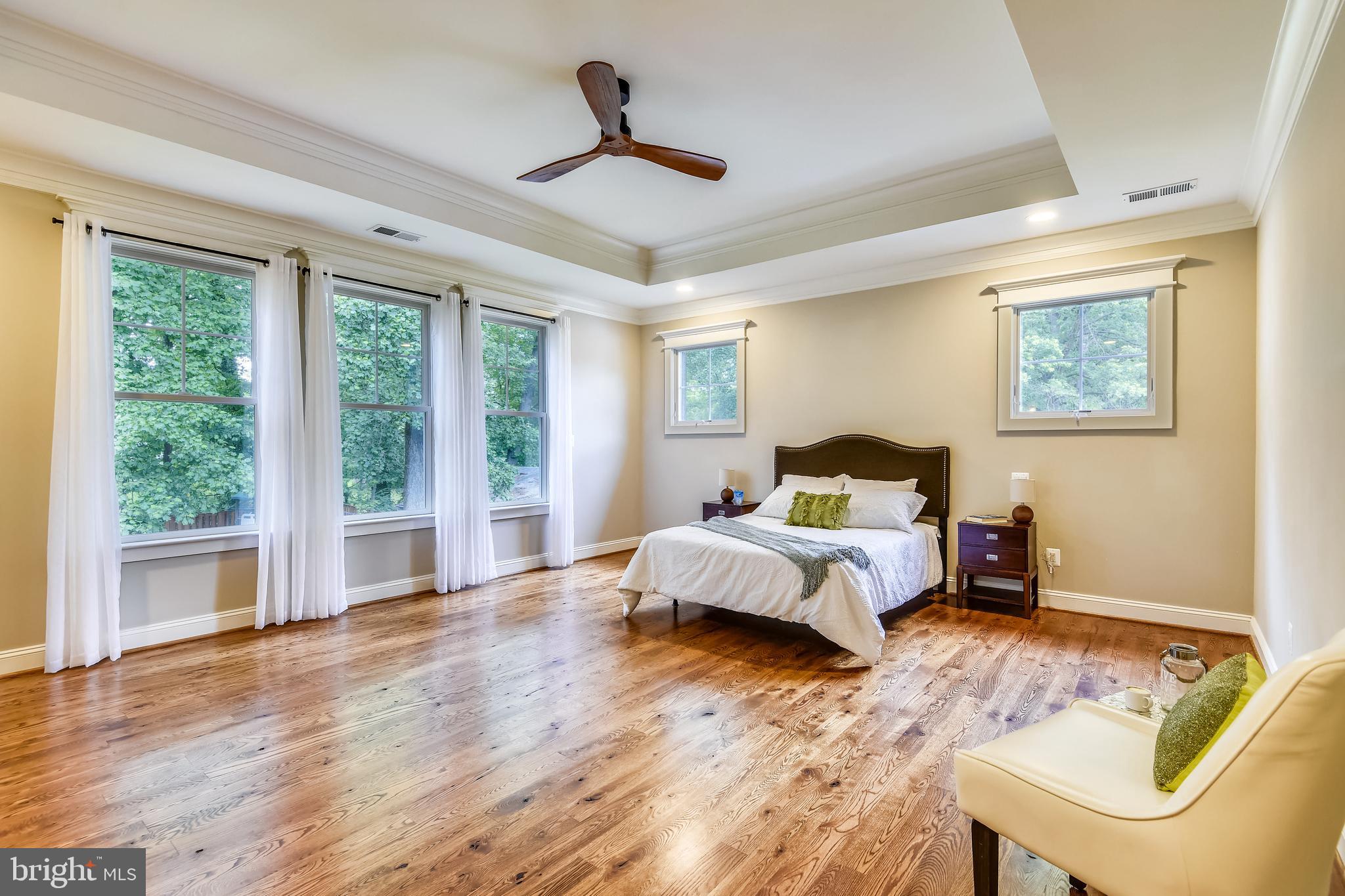 VIENNA WOODS - Residential