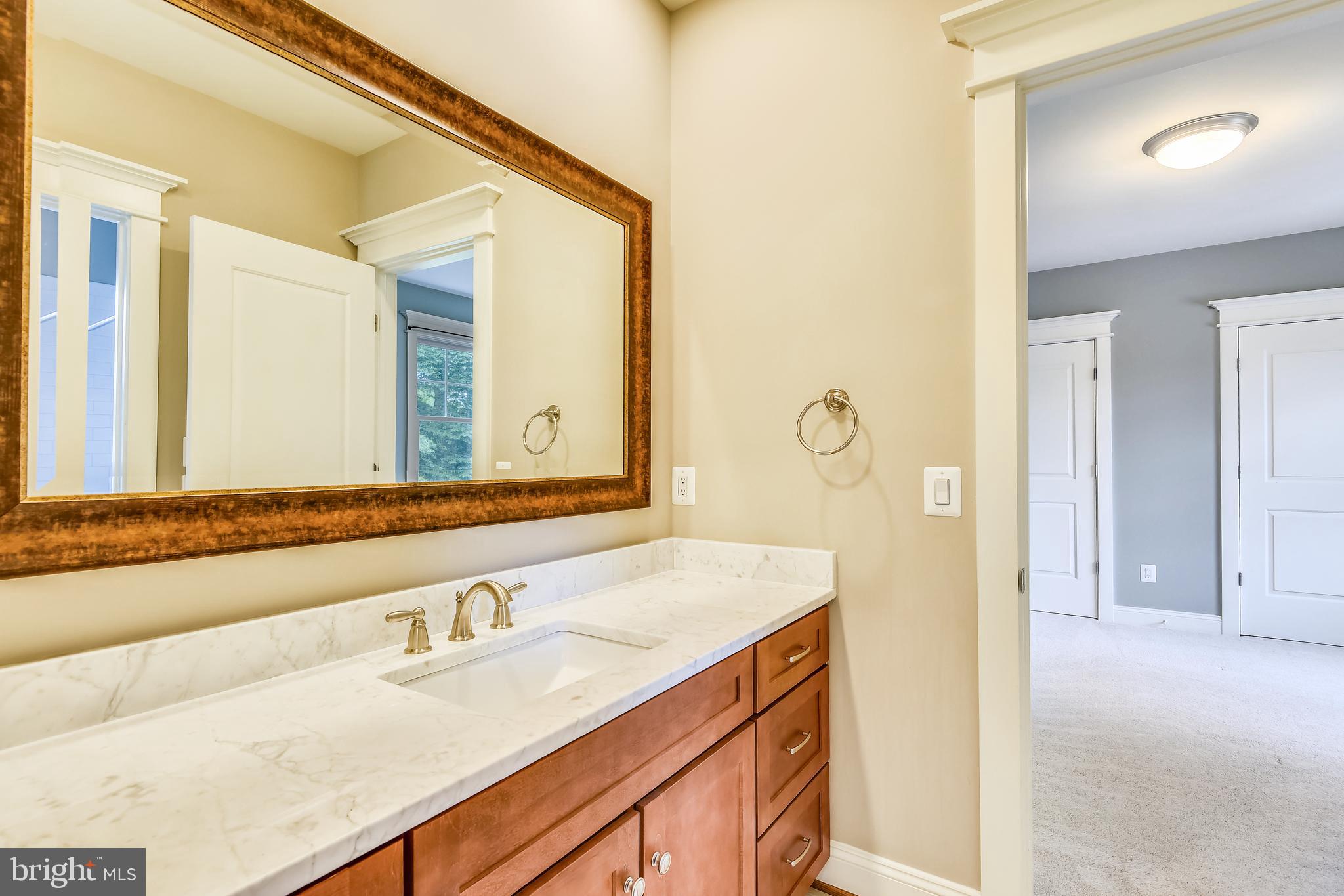 VIENNA WOODS - Residential