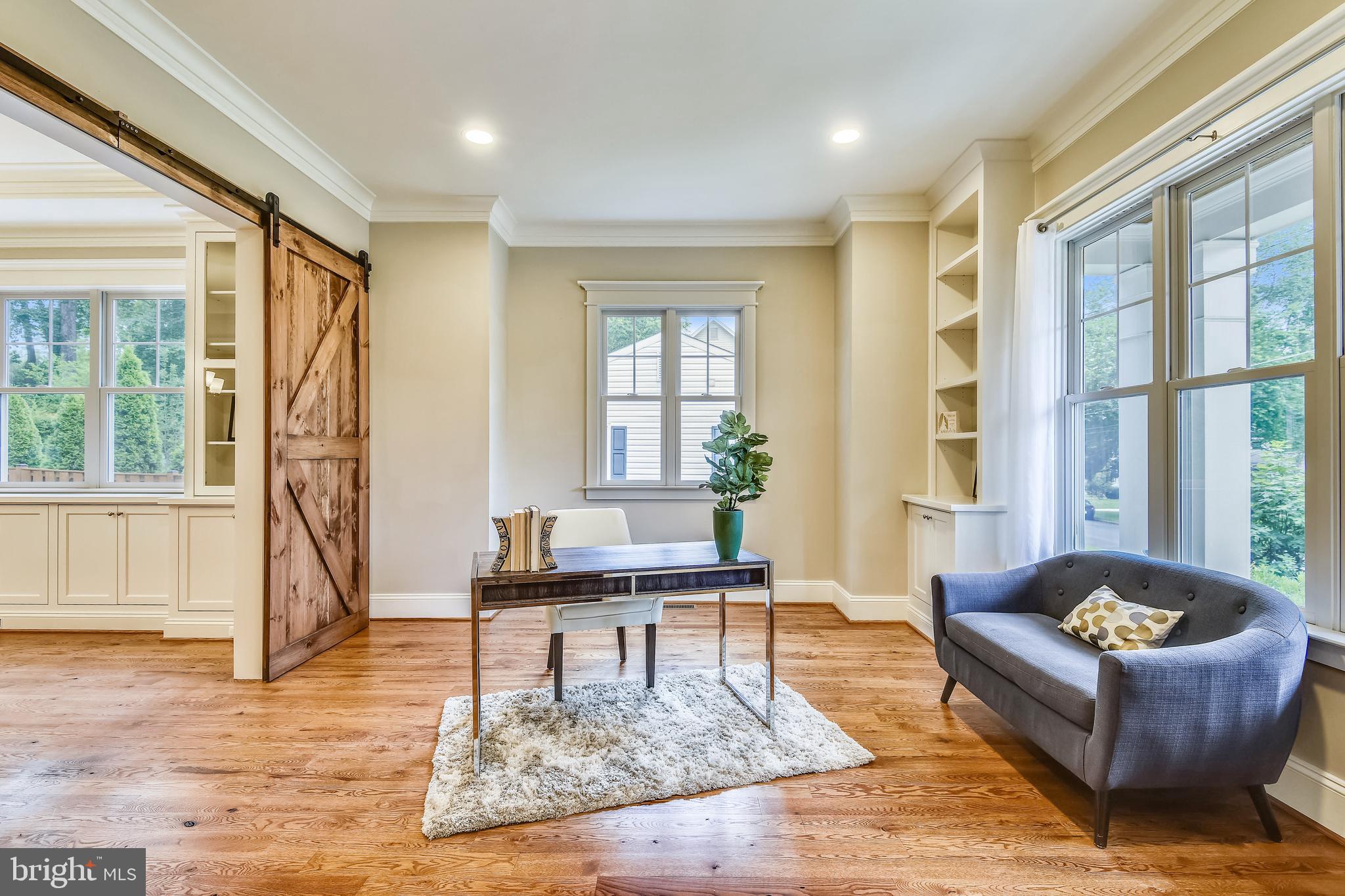 VIENNA WOODS - Residential