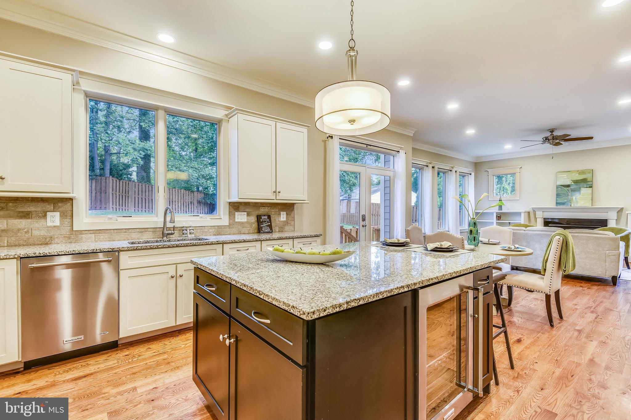 VIENNA WOODS - Residential