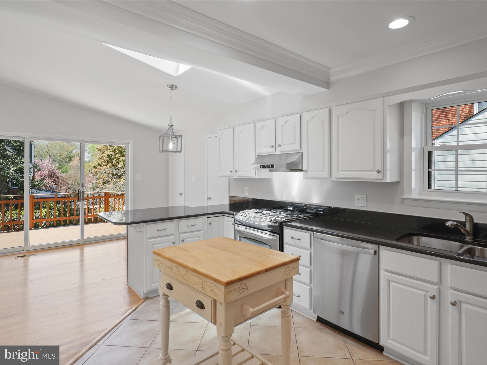 LEEWAY HEIGHTS - Residential