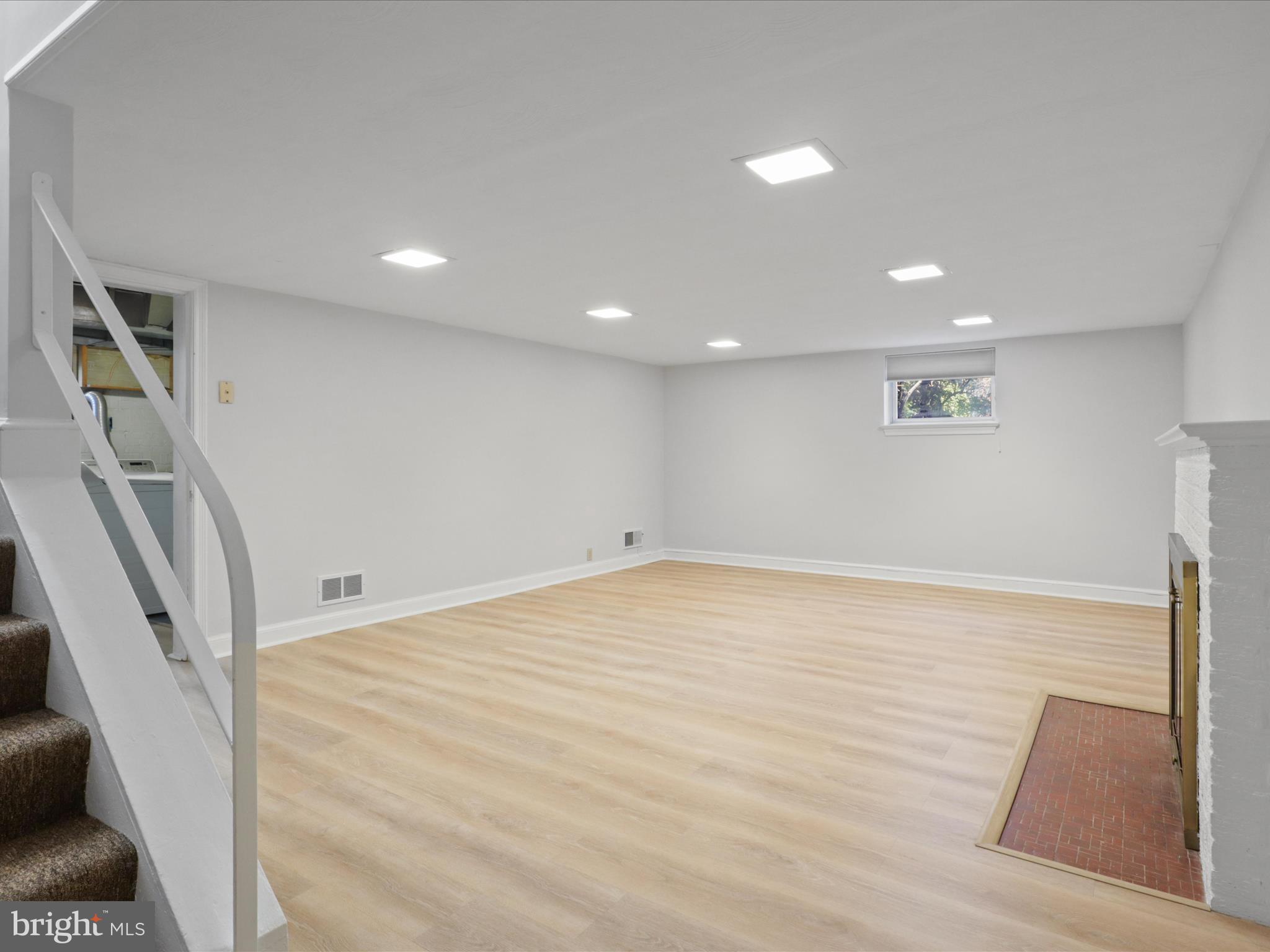 LEEWAY HEIGHTS - Residential