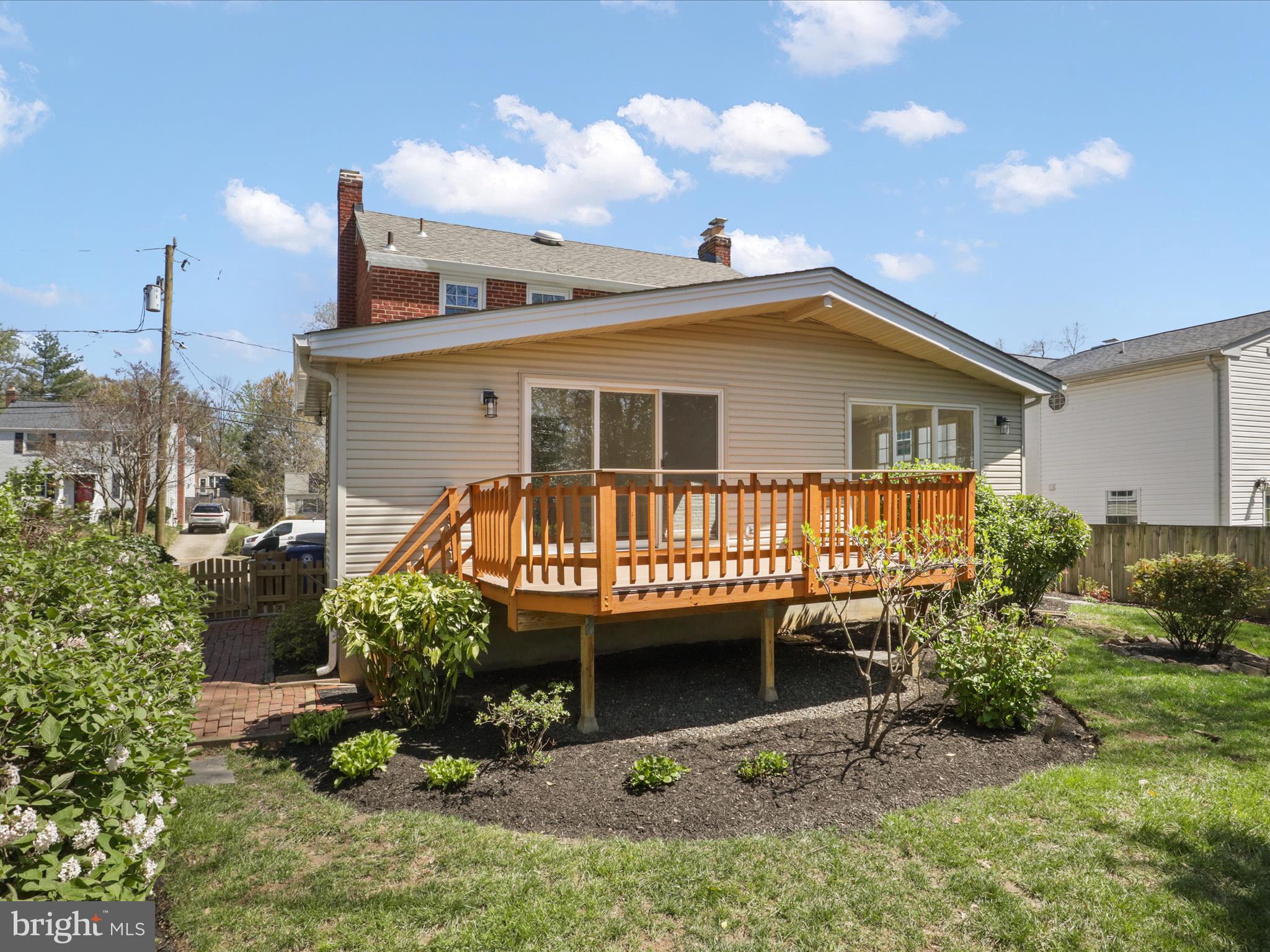 LEEWAY HEIGHTS - Residential