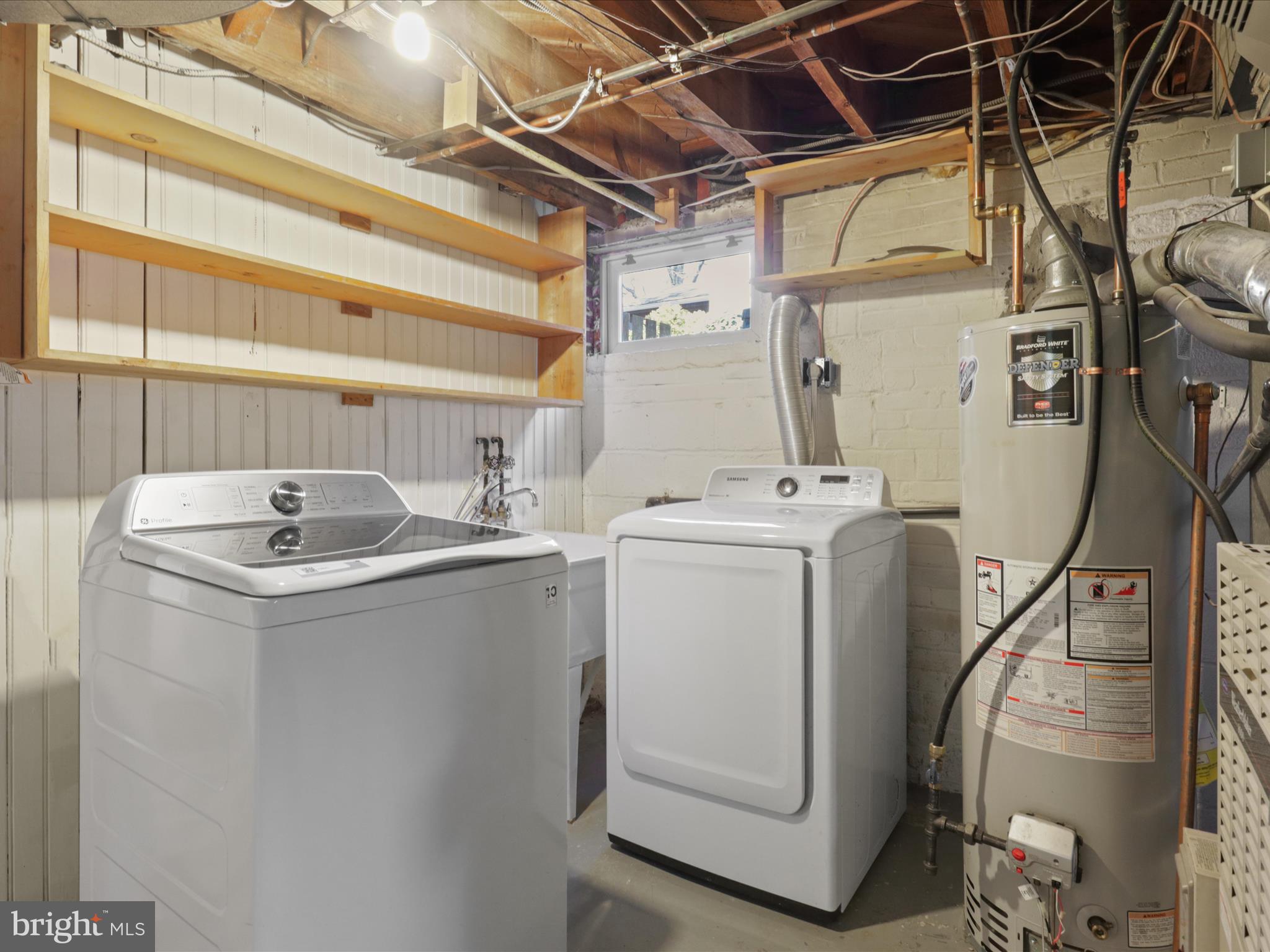 LEEWAY HEIGHTS - Residential