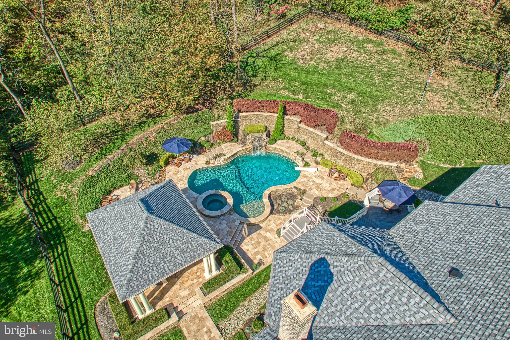 BEACON HILL - Residential