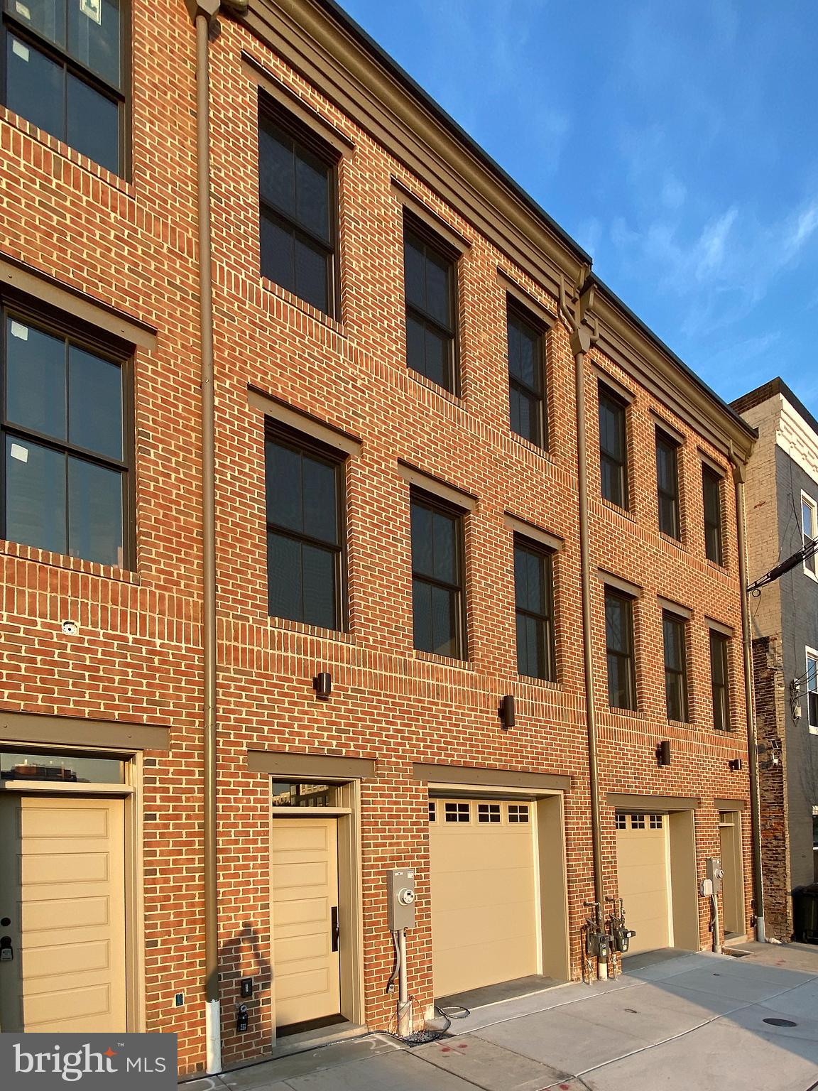 CANTON WATERFRONT - Residential Lease