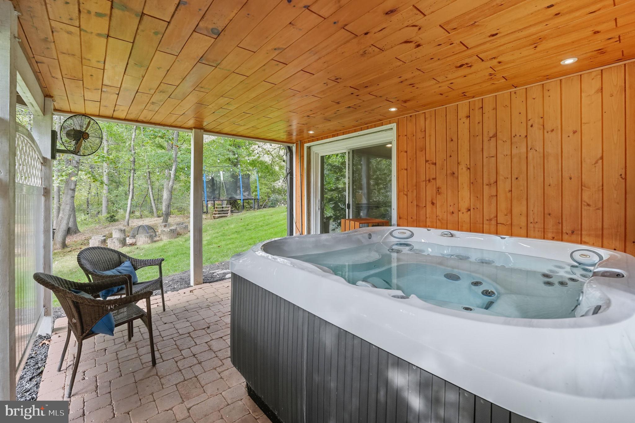 FOXWOOD - Residential