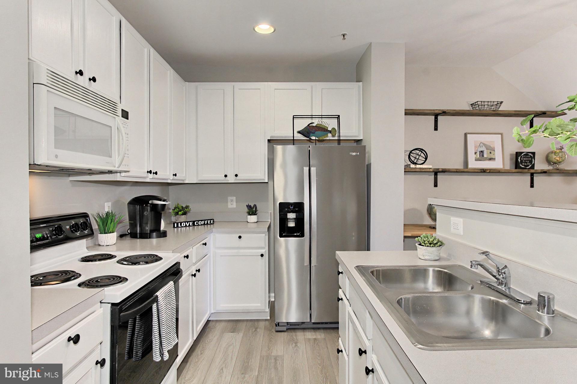 AMBER SPRING CONDOMINIUMS - Residential