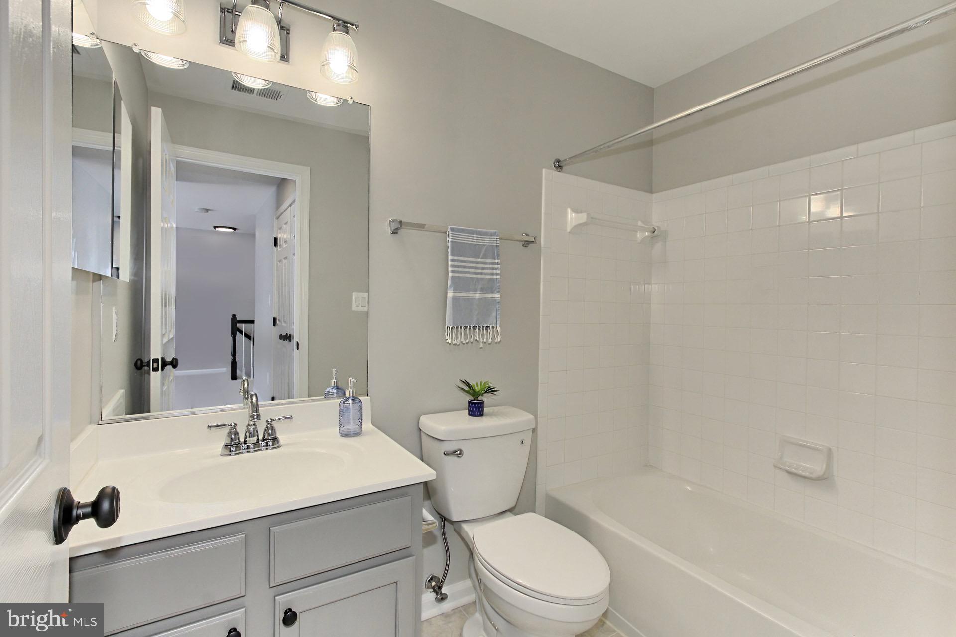 AMBER SPRING CONDOMINIUMS - Residential