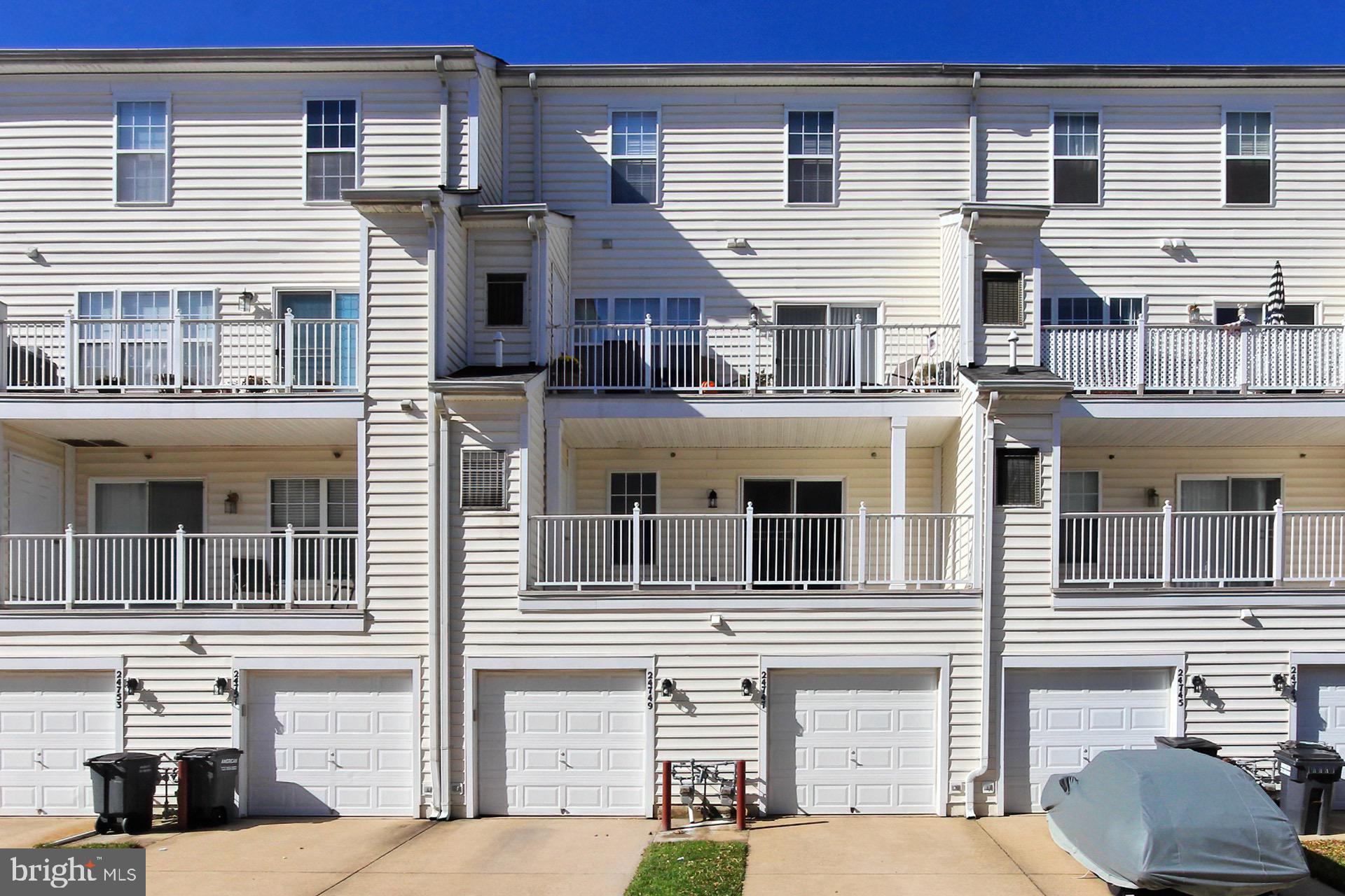 AMBER SPRING CONDOMINIUMS - Residential