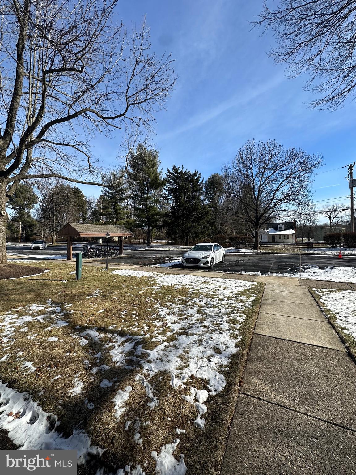 612 N SHADY RETREAT ROAD 14