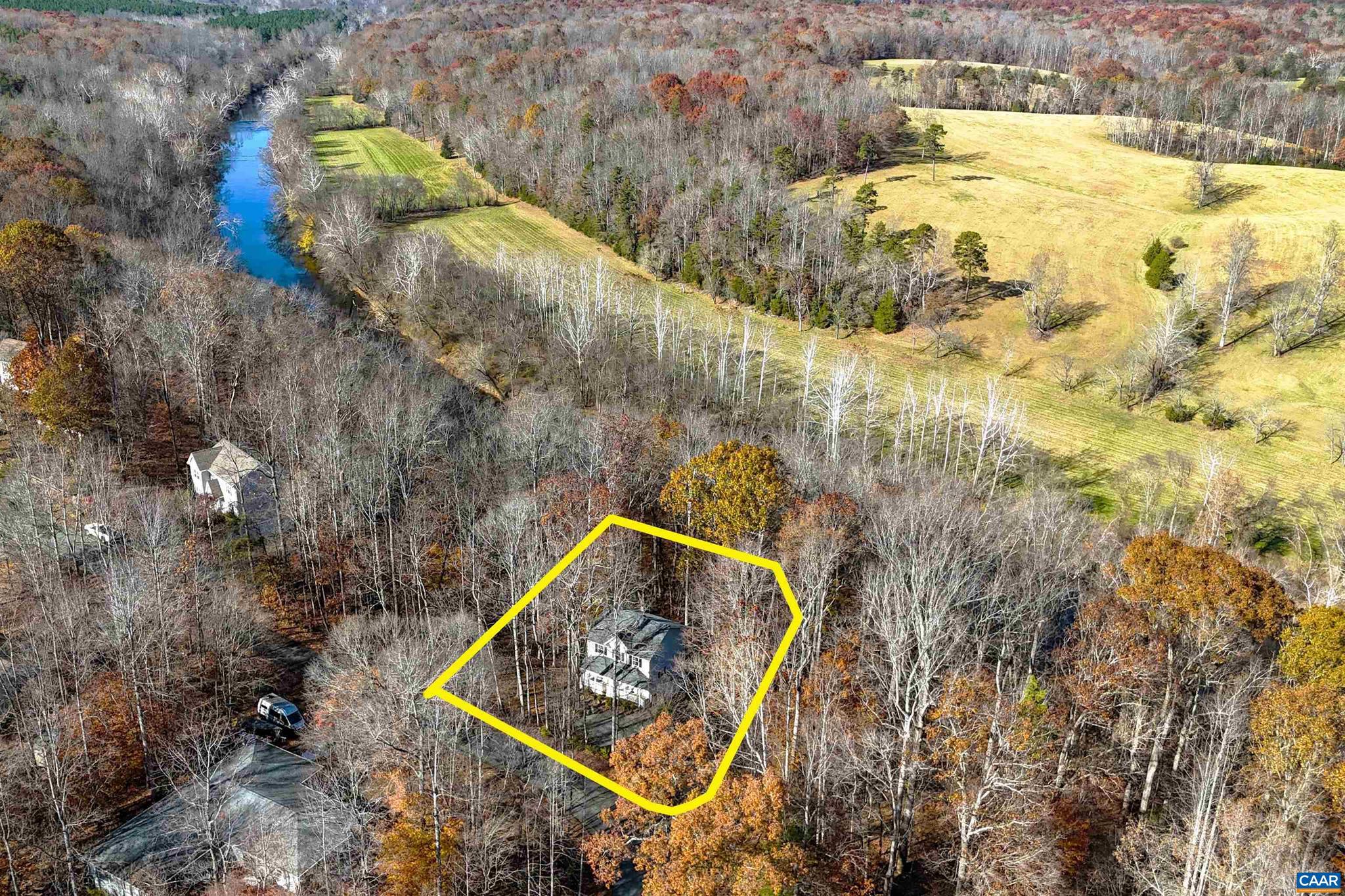 LAKE MONTICELLO - Residential