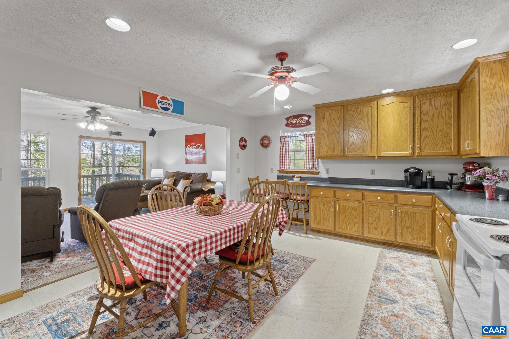 LAKE MONTICELLO - Residential