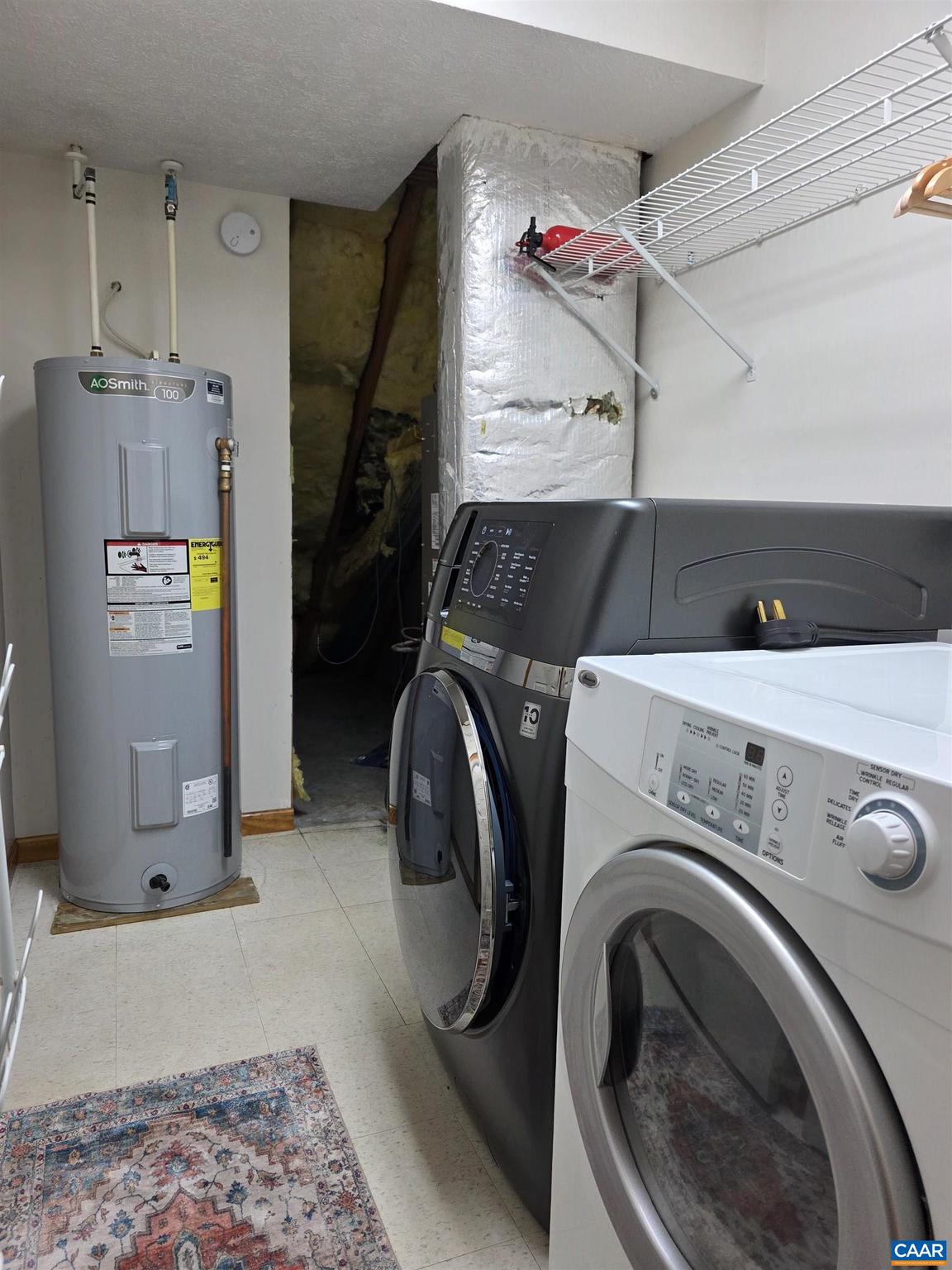 LAKE MONTICELLO - Residential