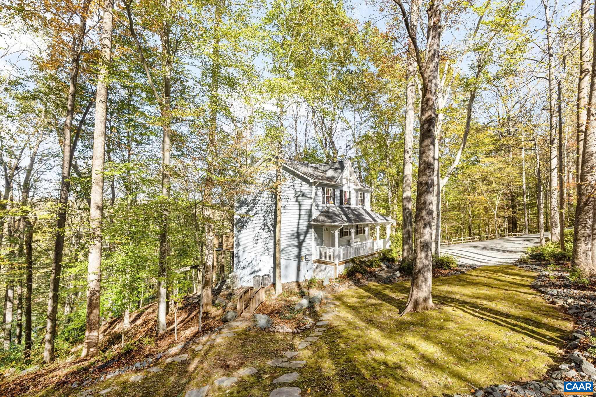 LAKE MONTICELLO - Residential