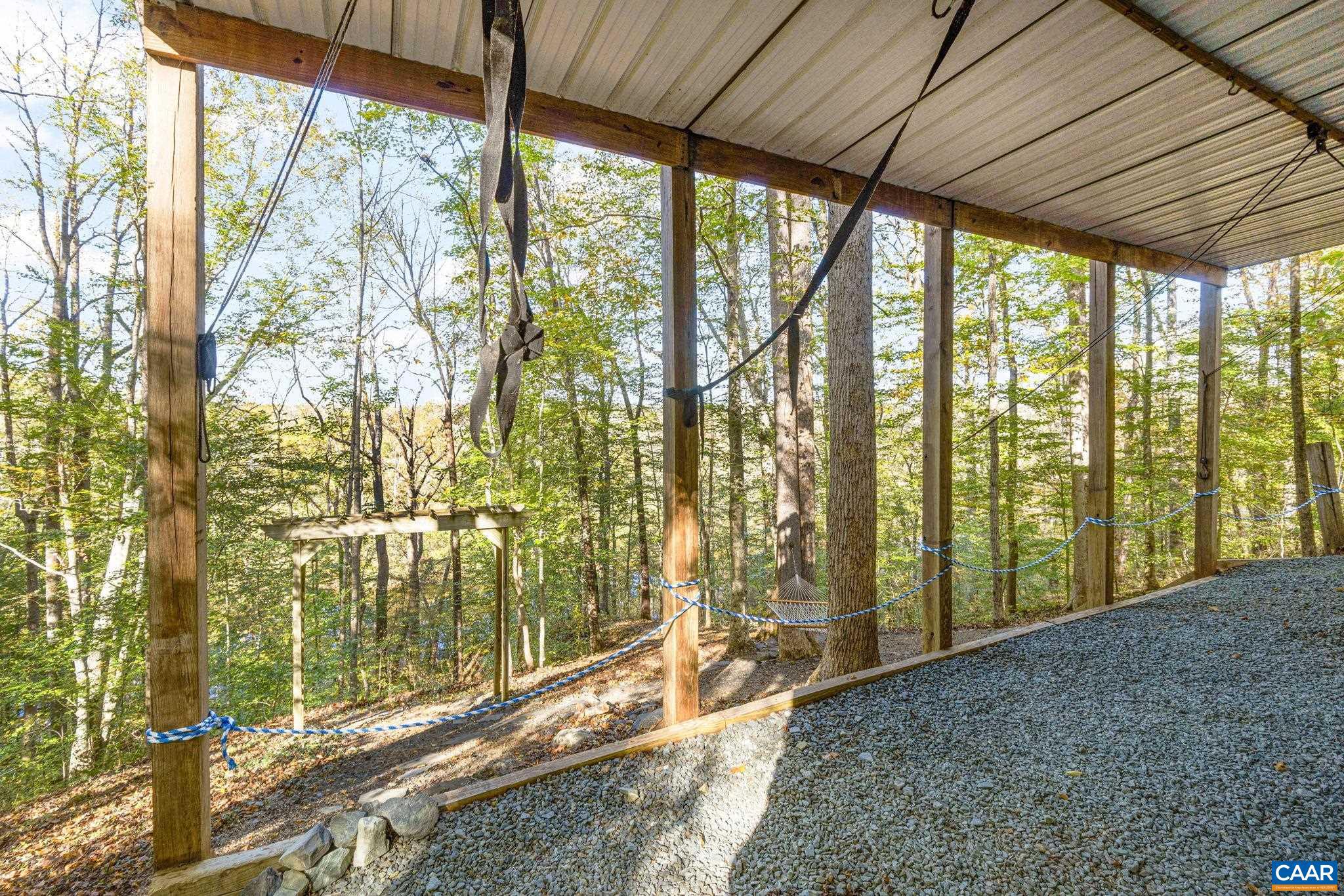 LAKE MONTICELLO - Residential