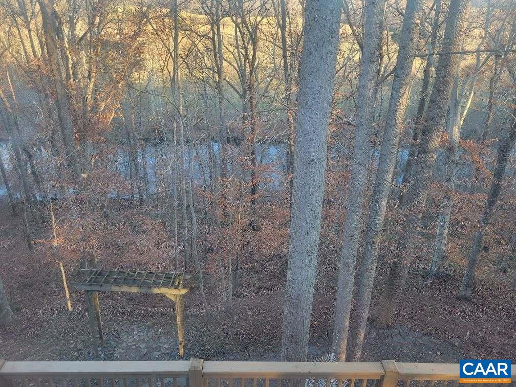 LAKE MONTICELLO - Residential