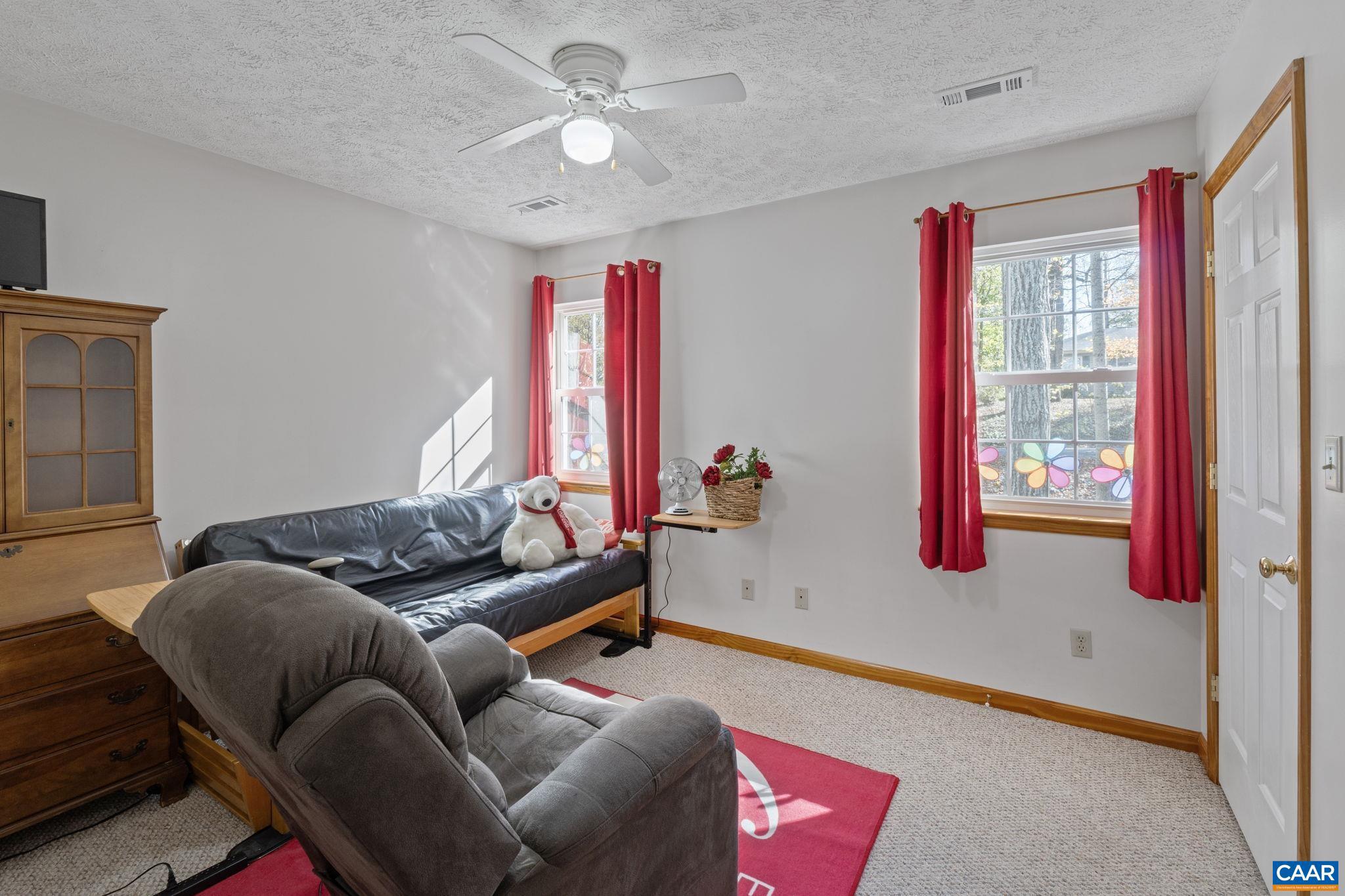 LAKE MONTICELLO - Residential