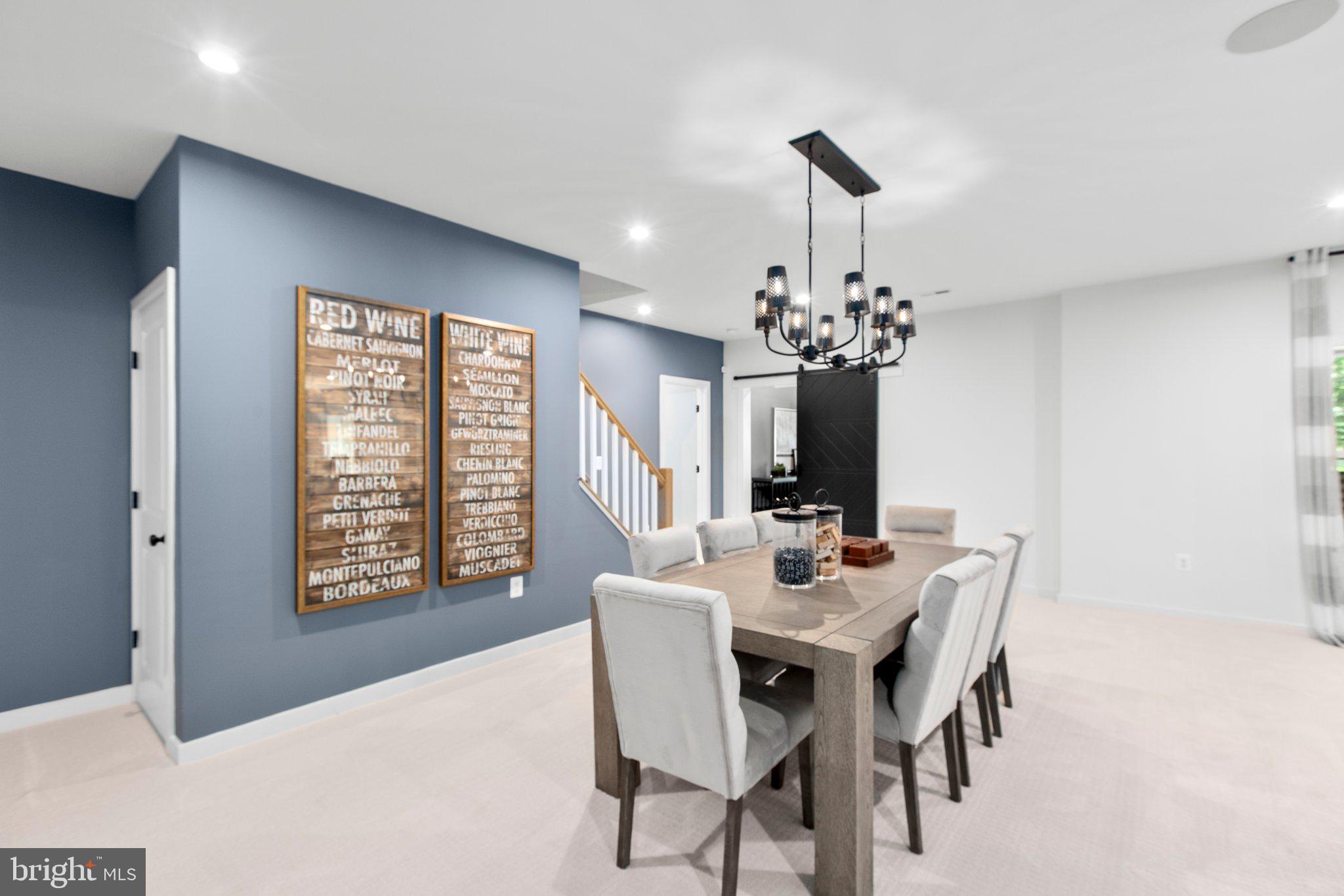 WHITEHALL - Residential