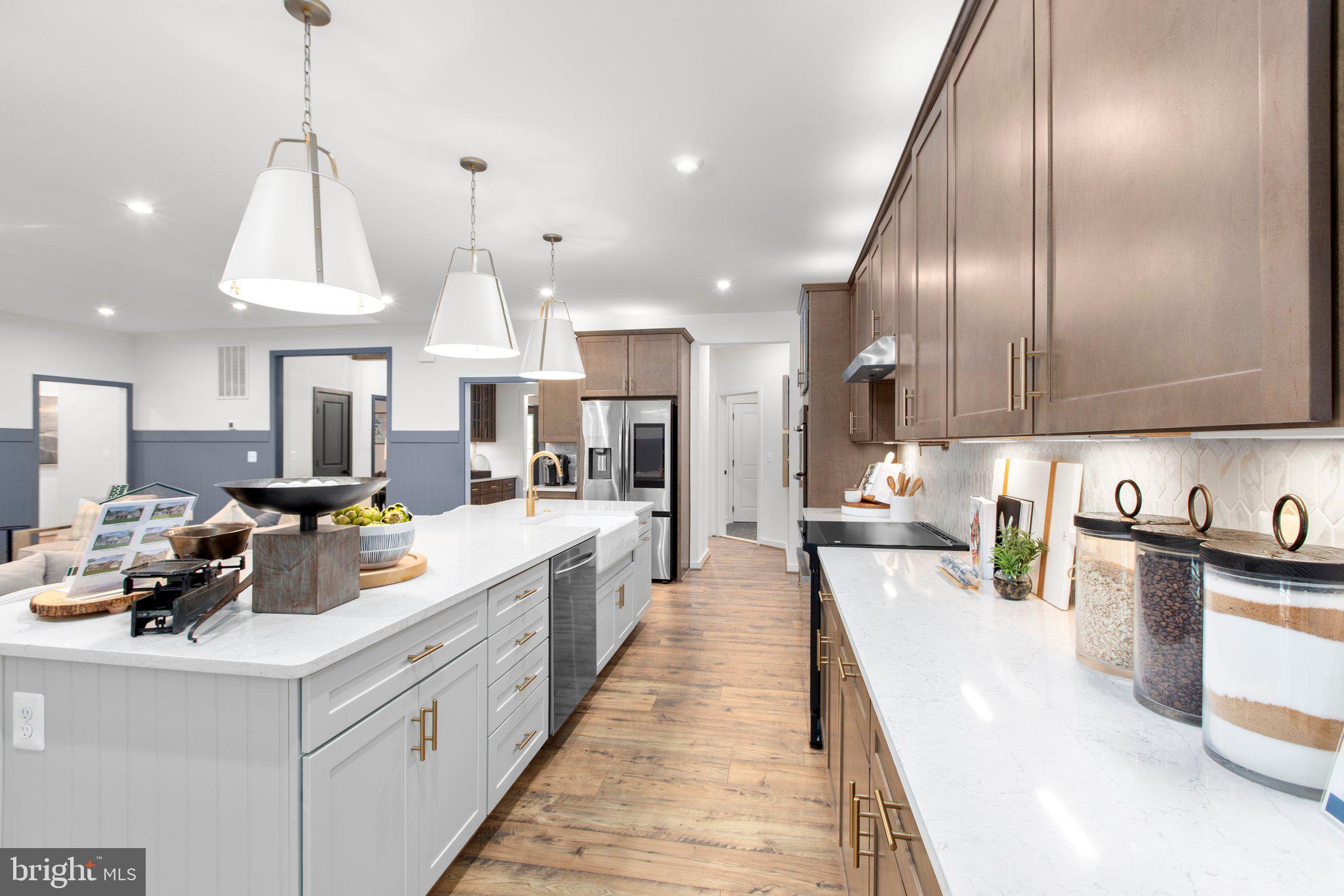 WHITEHALL - Residential