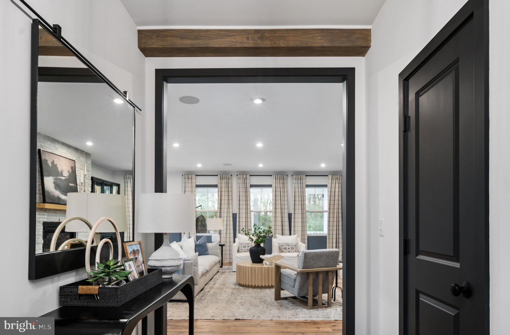 WHITEHALL - Residential