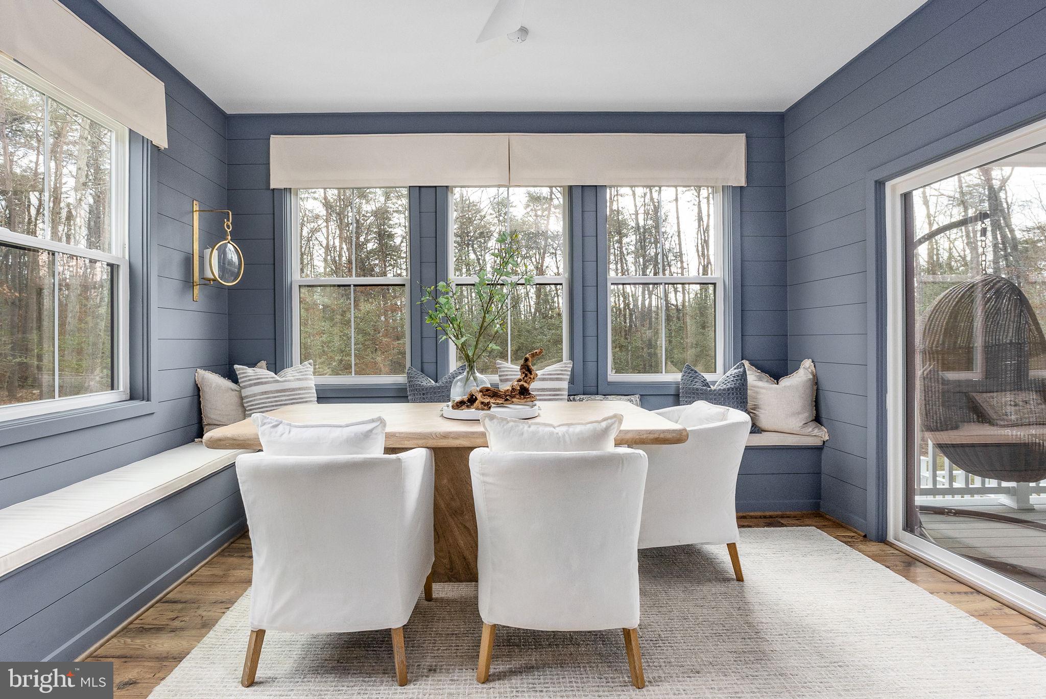 WHITEHALL - Residential
